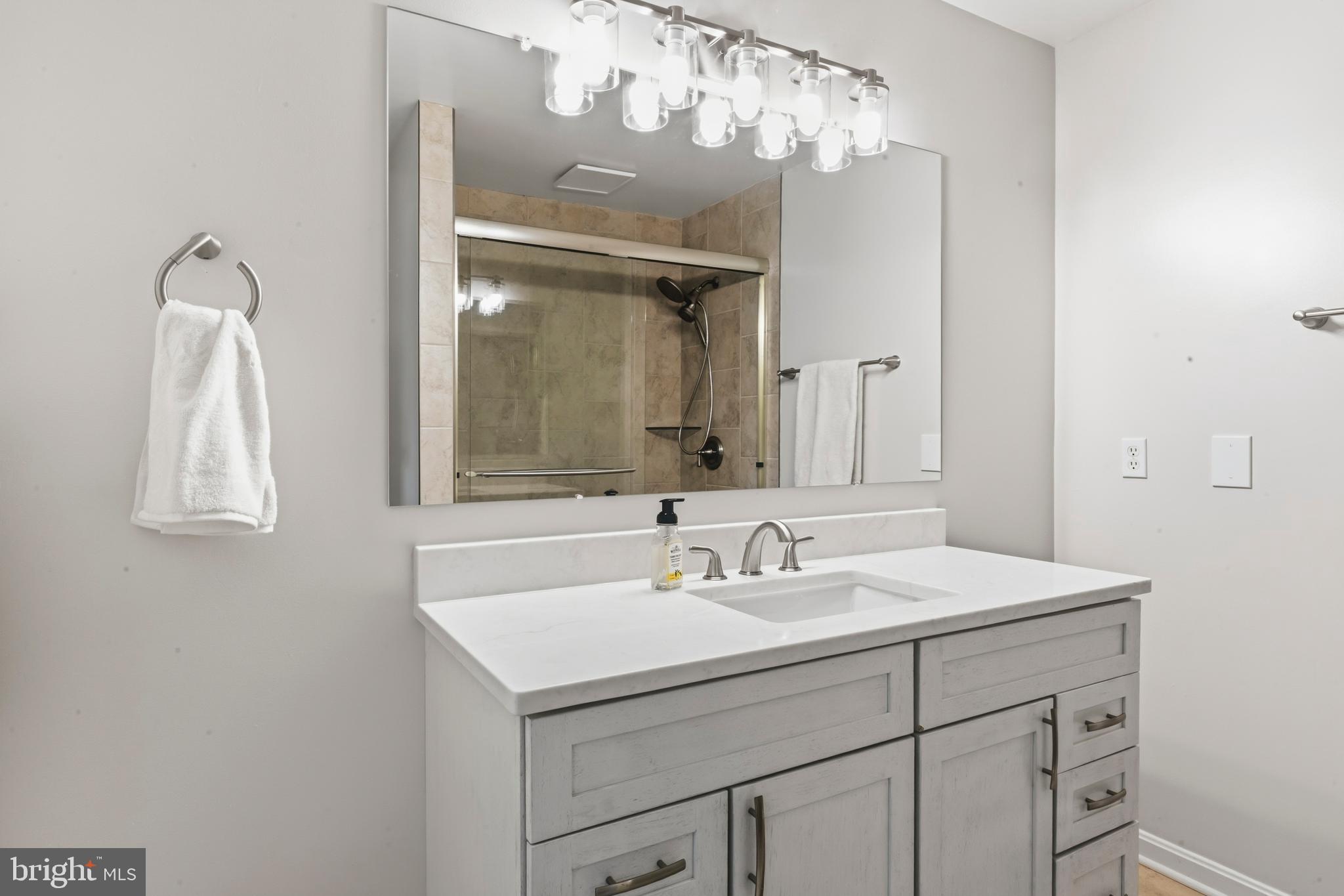 CRESTVIEW ACRES - Residential