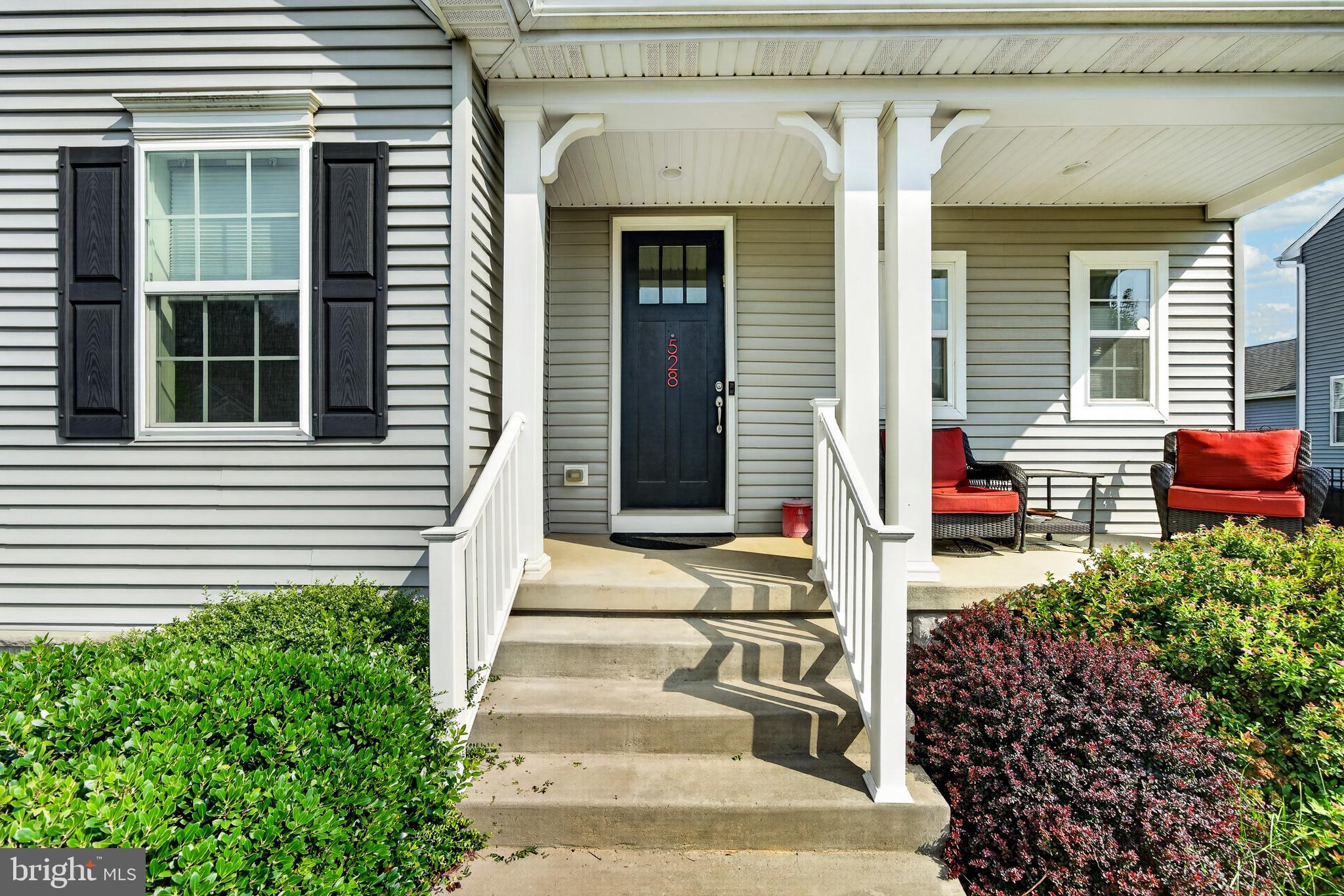 528 BOYCE STREET