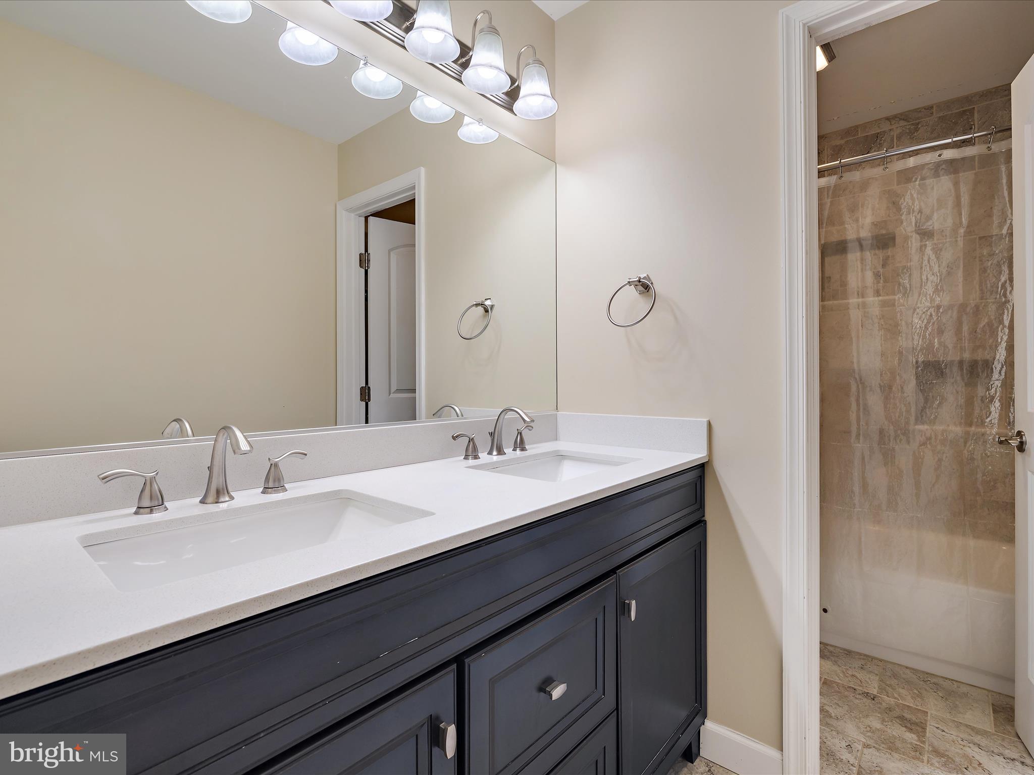 STONEOAKS - Residential