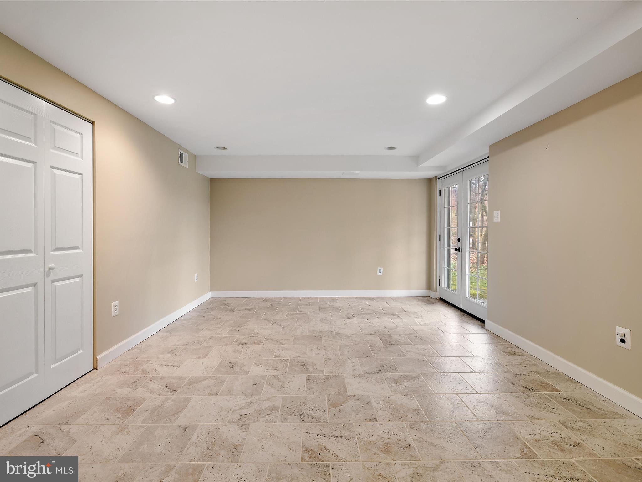 STONEOAKS - Residential