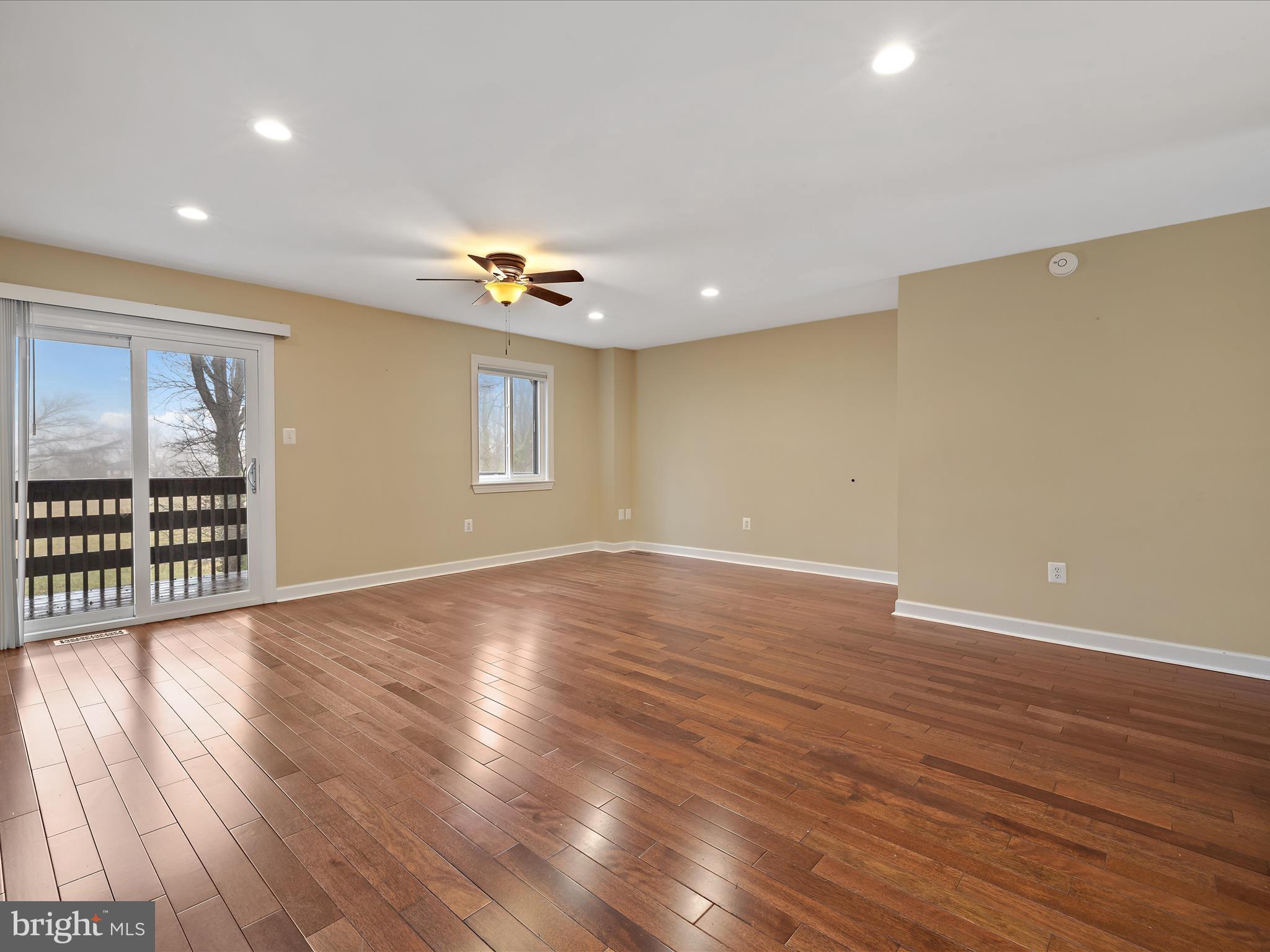 STONEOAKS - Residential