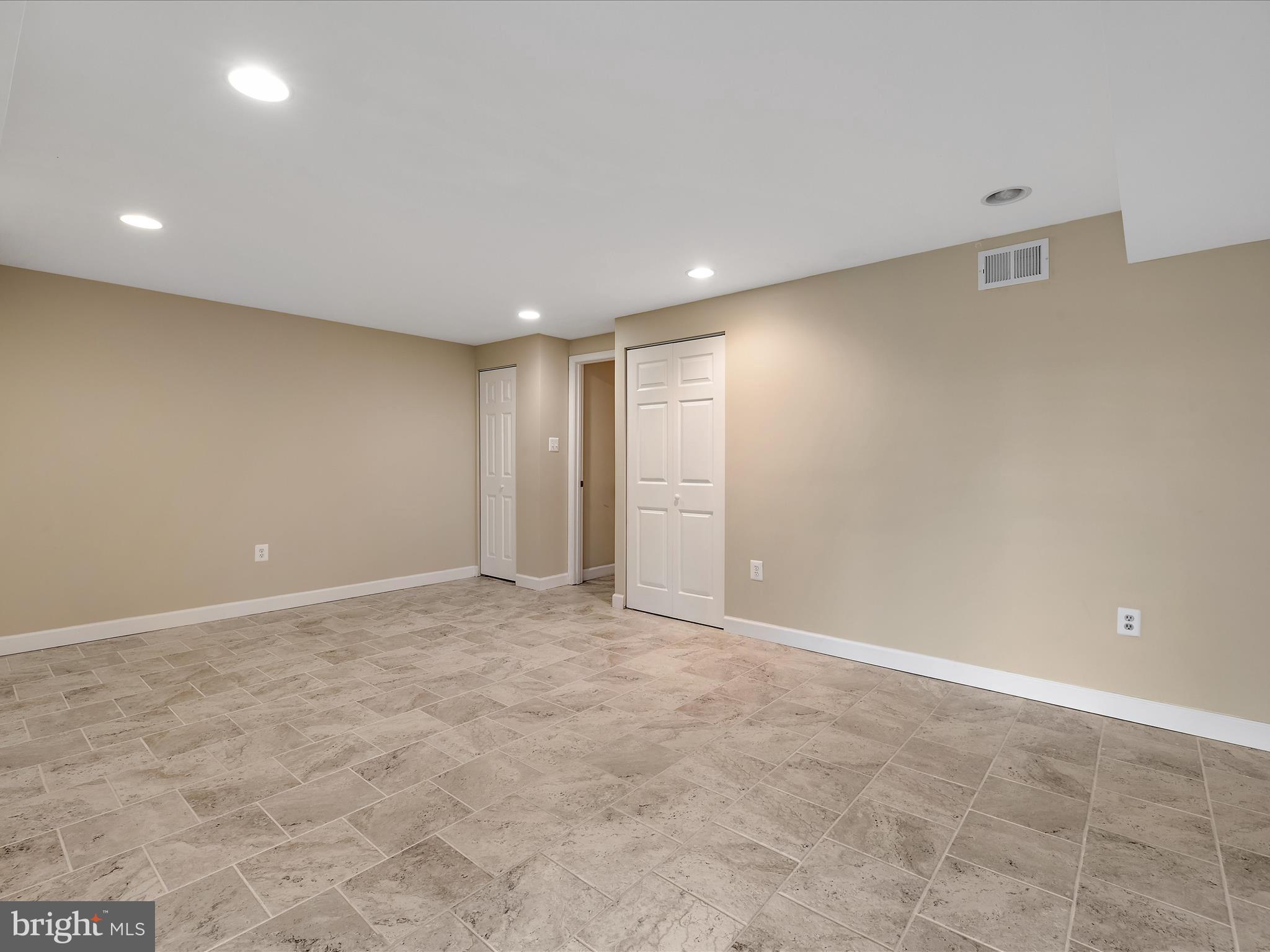 STONEOAKS - Residential