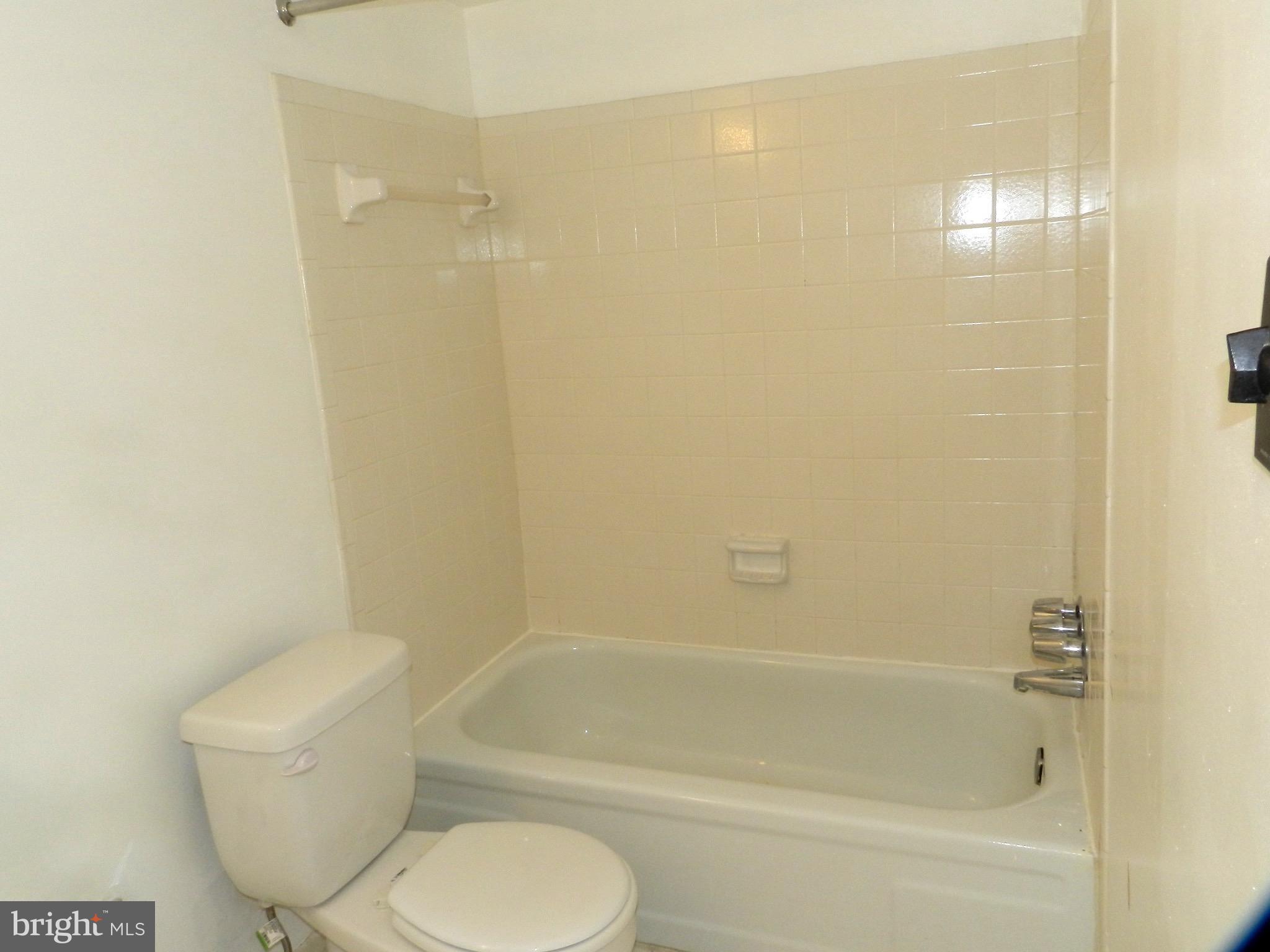 COLUMBIA TOWERS - Residential