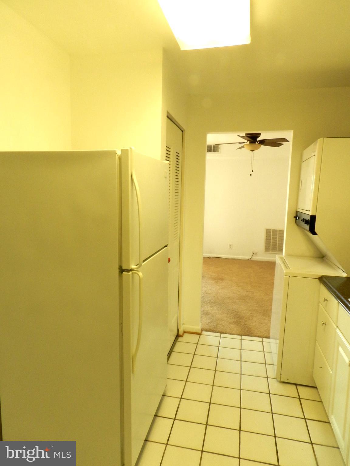 COLUMBIA TOWERS - Residential