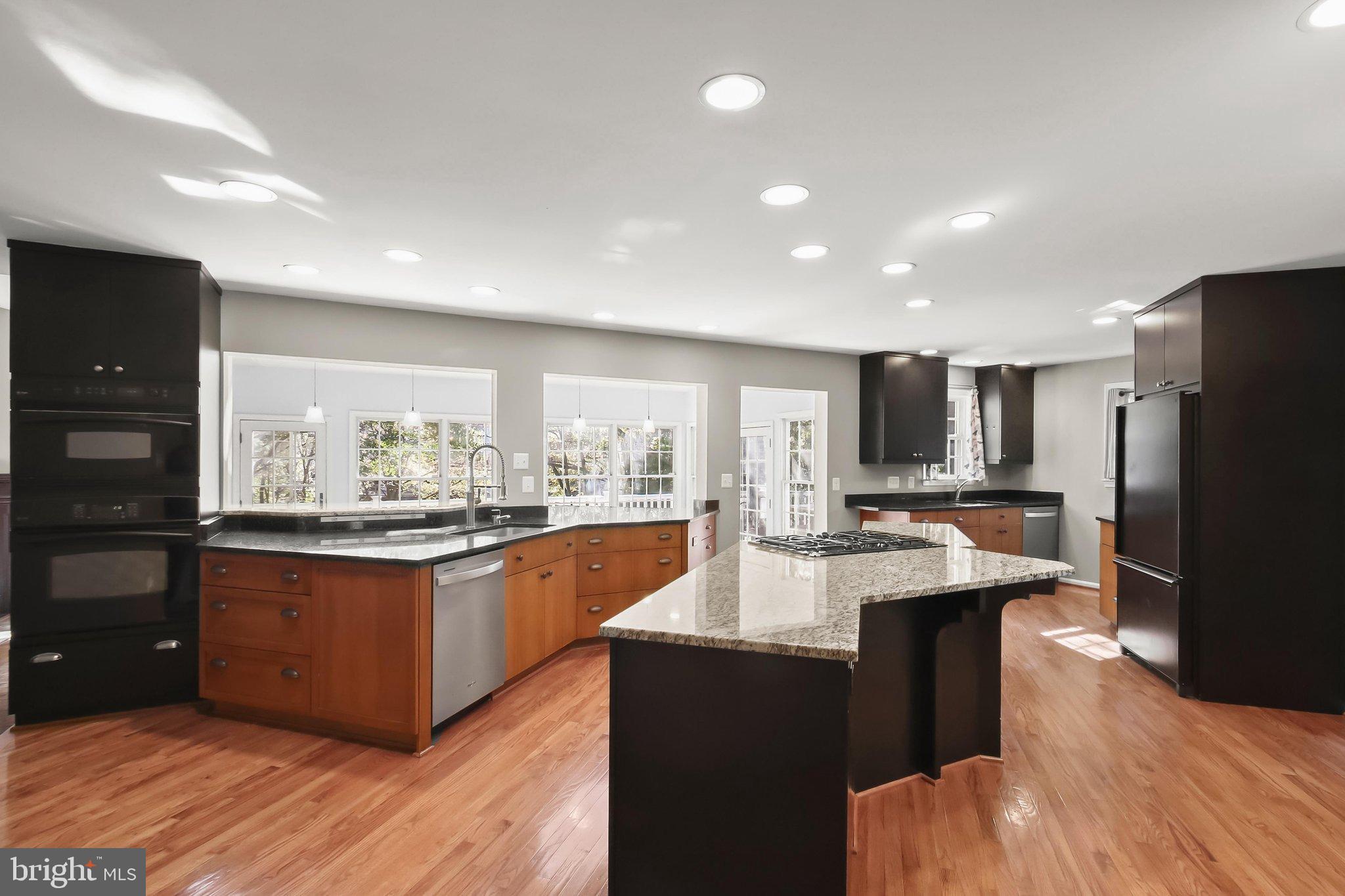 10630 GLASS TUMBLER PATH