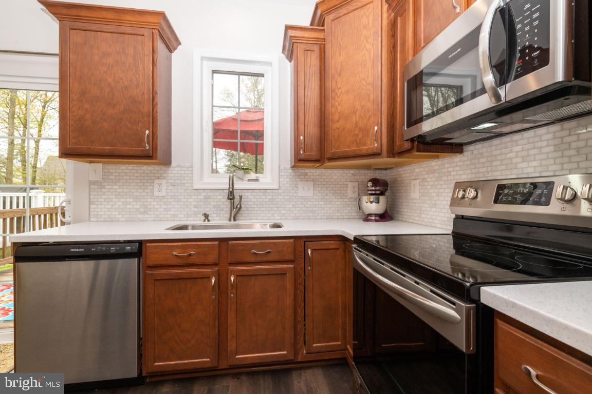 TANYARD SPRINGS - Residential Lease