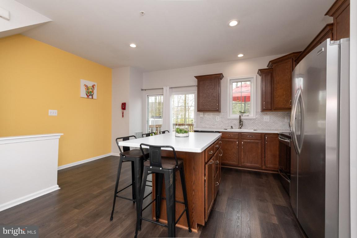 TANYARD SPRINGS - Residential Lease