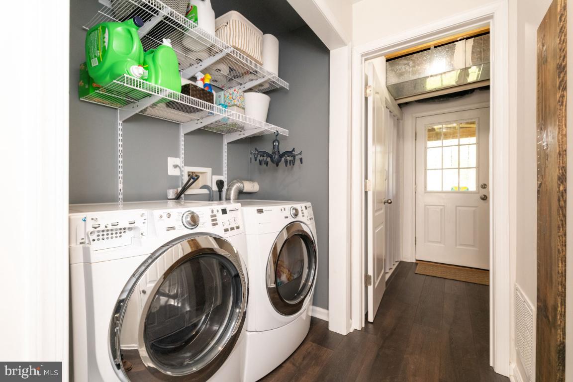 TANYARD SPRINGS - Residential Lease