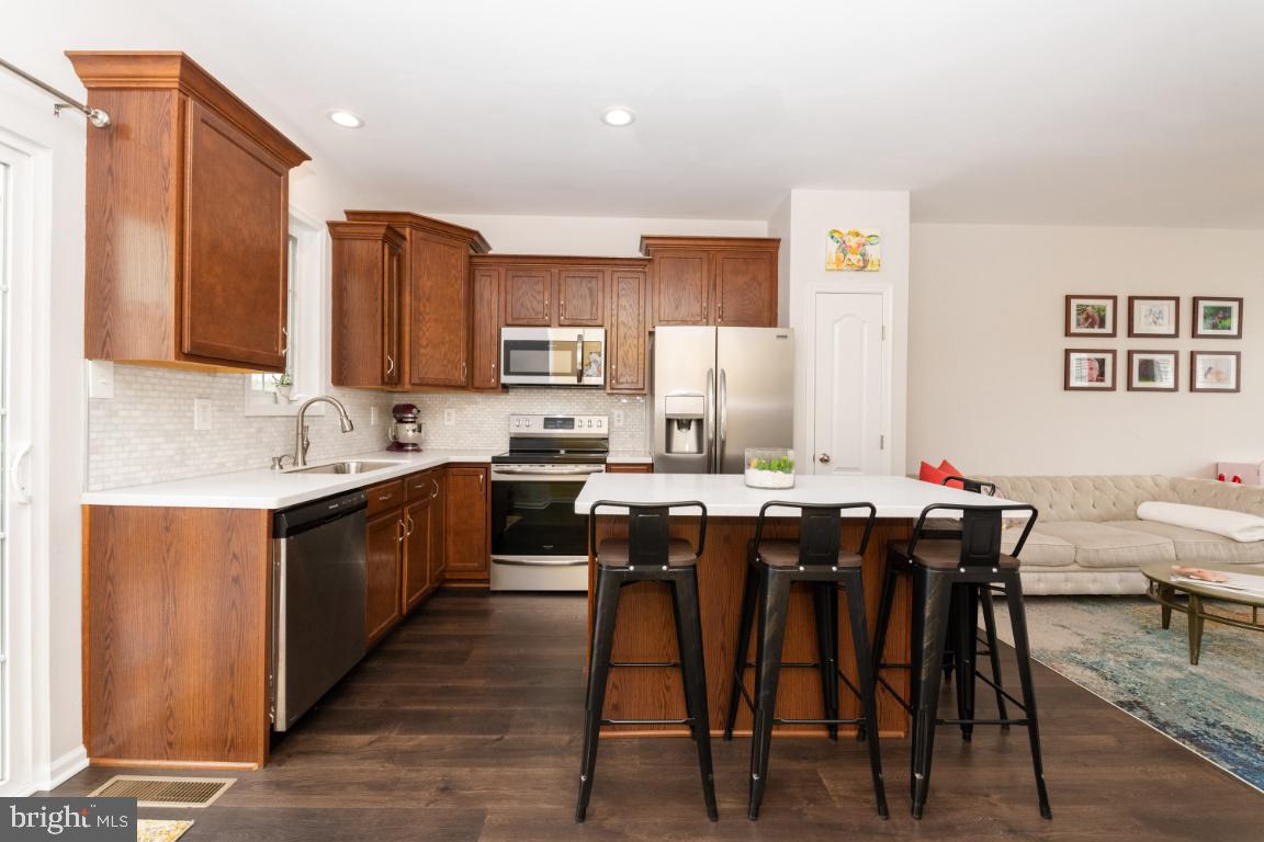 TANYARD SPRINGS - Residential Lease