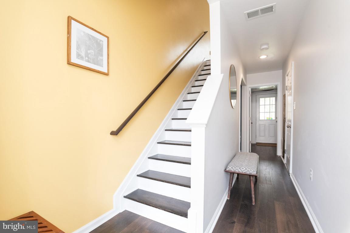 TANYARD SPRINGS - Residential Lease