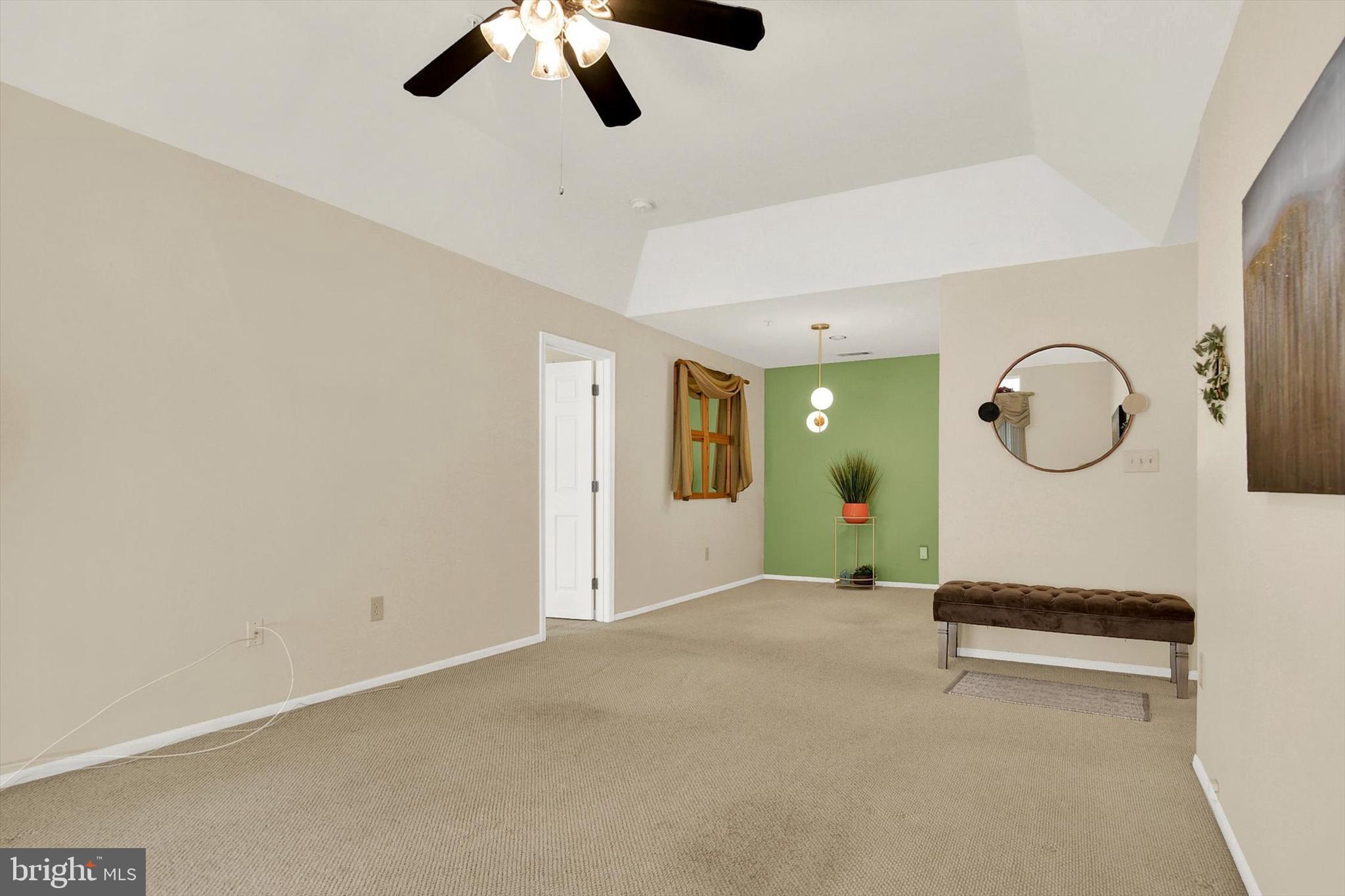 ENGLISH COUNTRY MANOR - Residential