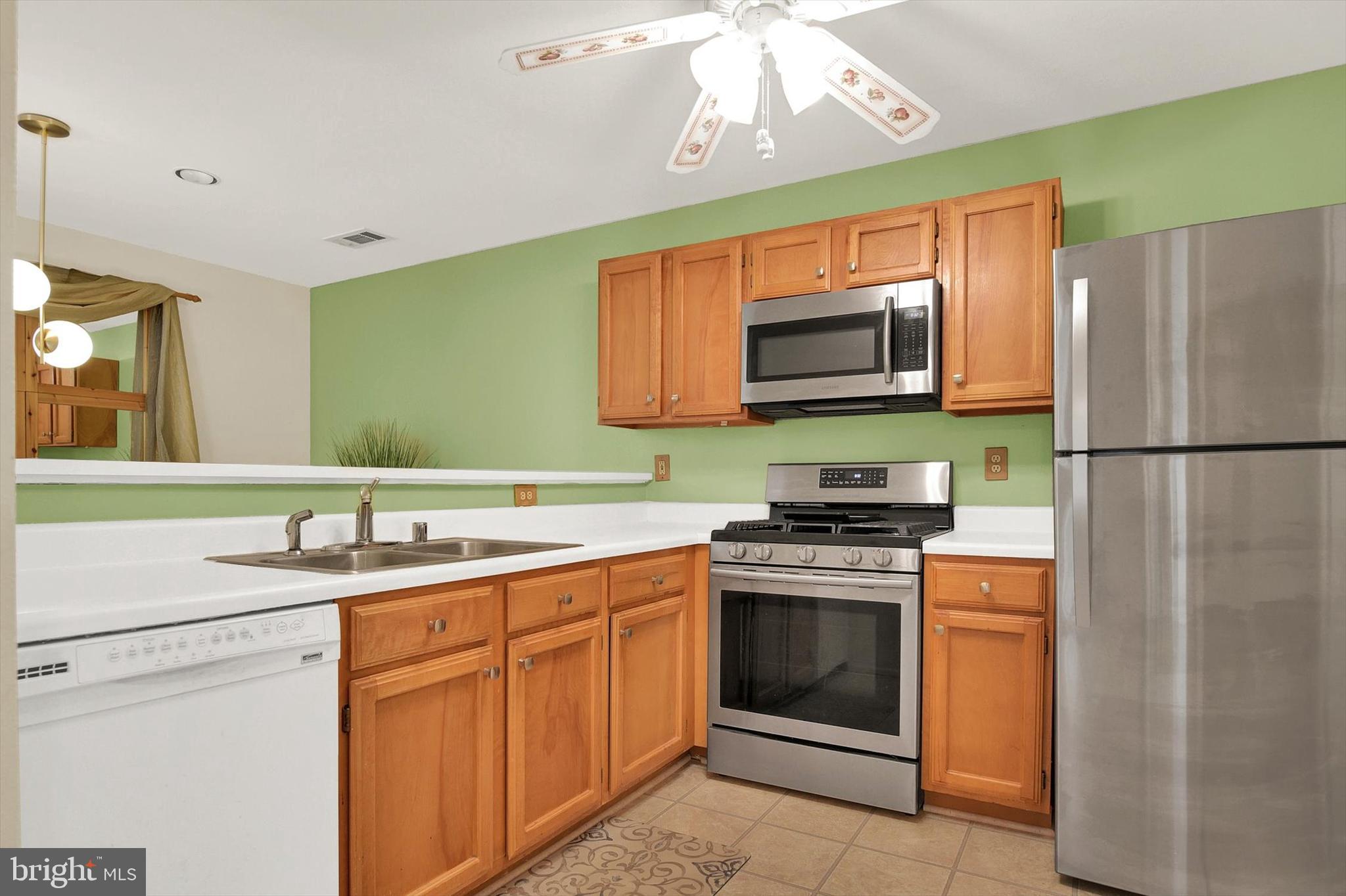 ENGLISH COUNTRY MANOR - Residential