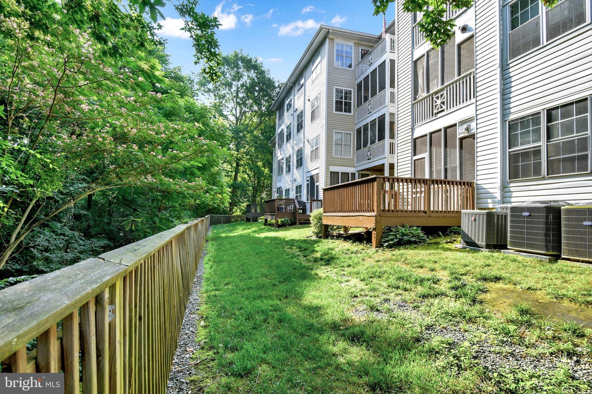 ENGLISH COUNTRY MANOR - Residential