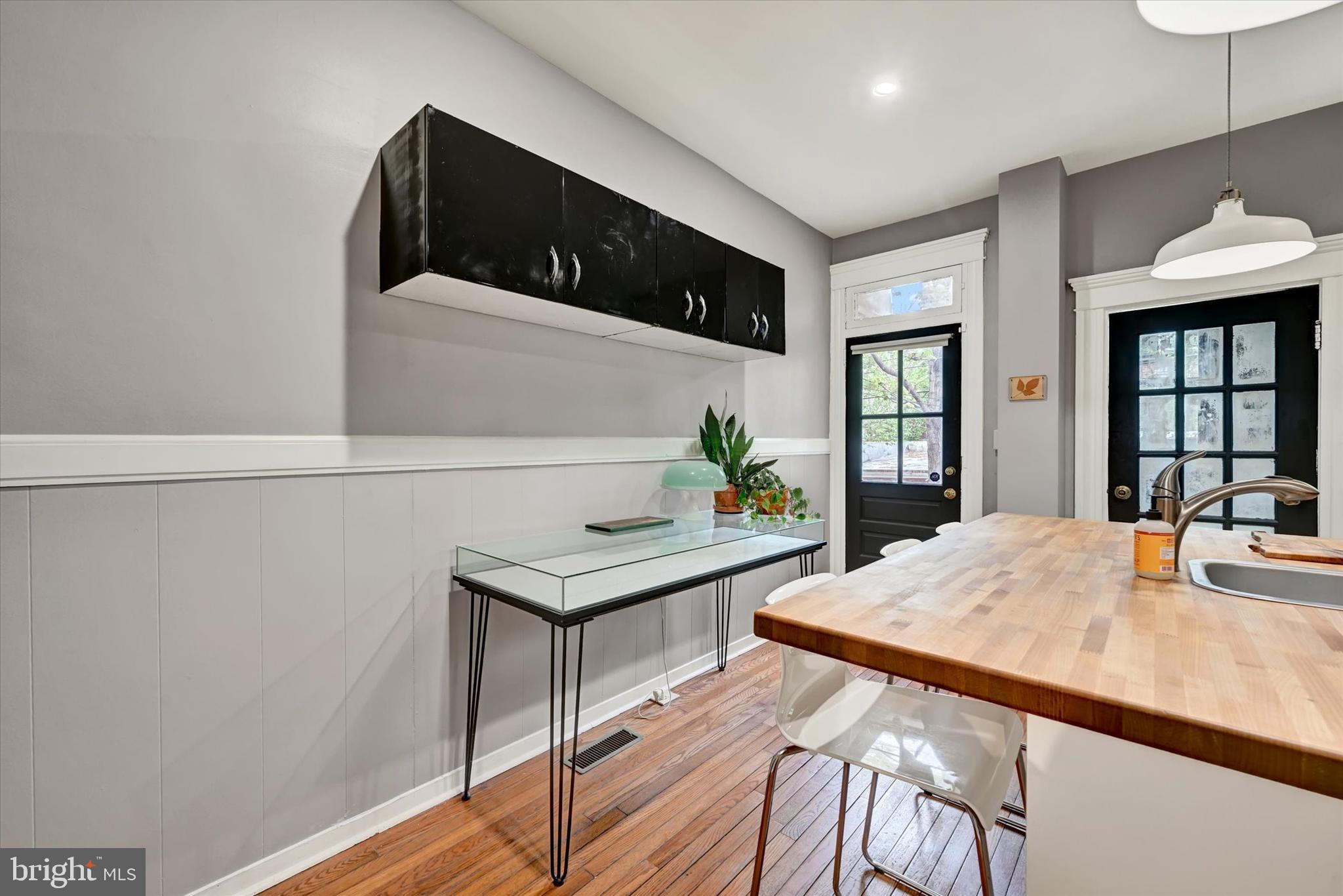 OAKENSHAWE - Residential