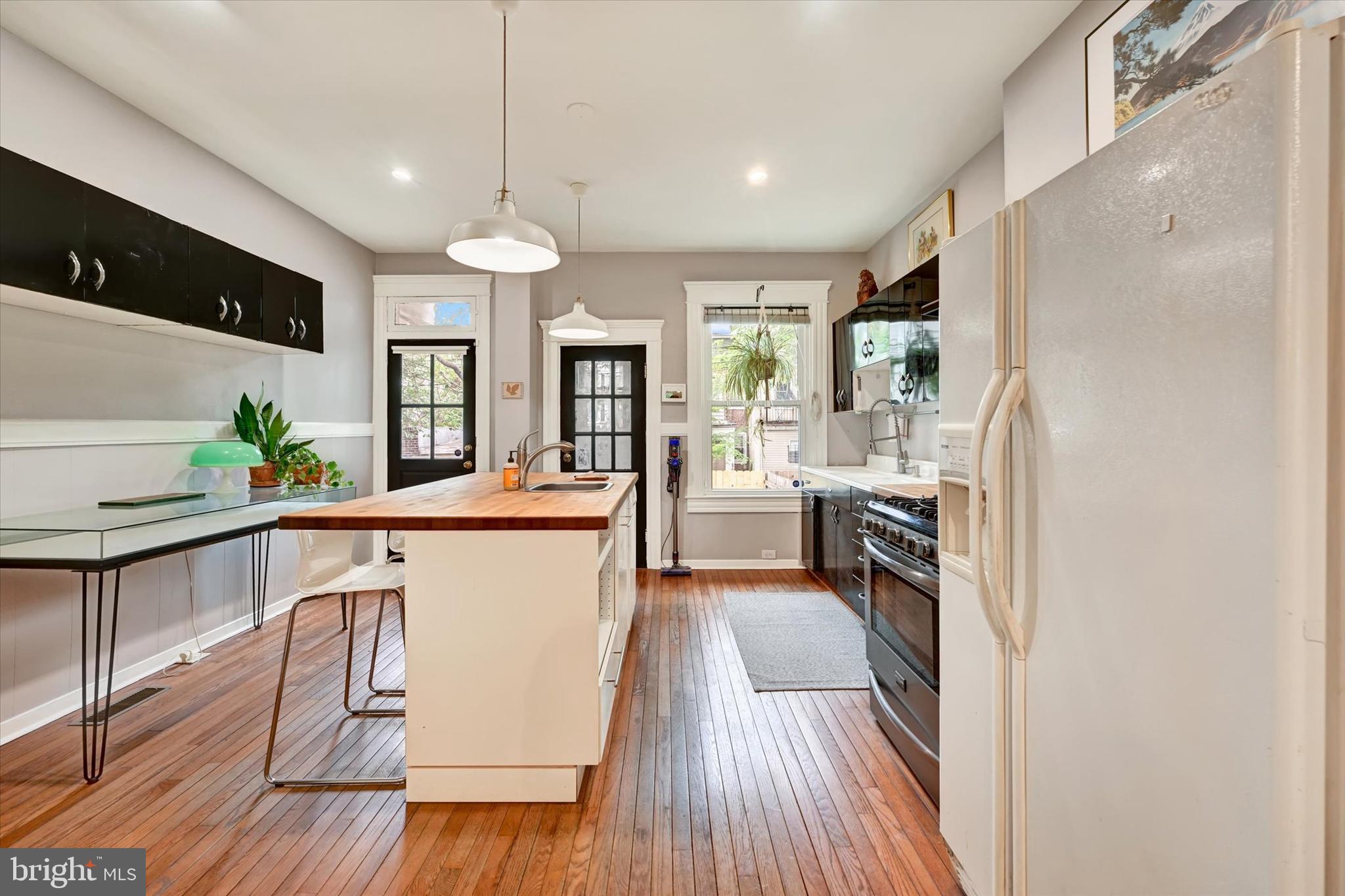 OAKENSHAWE - Residential
