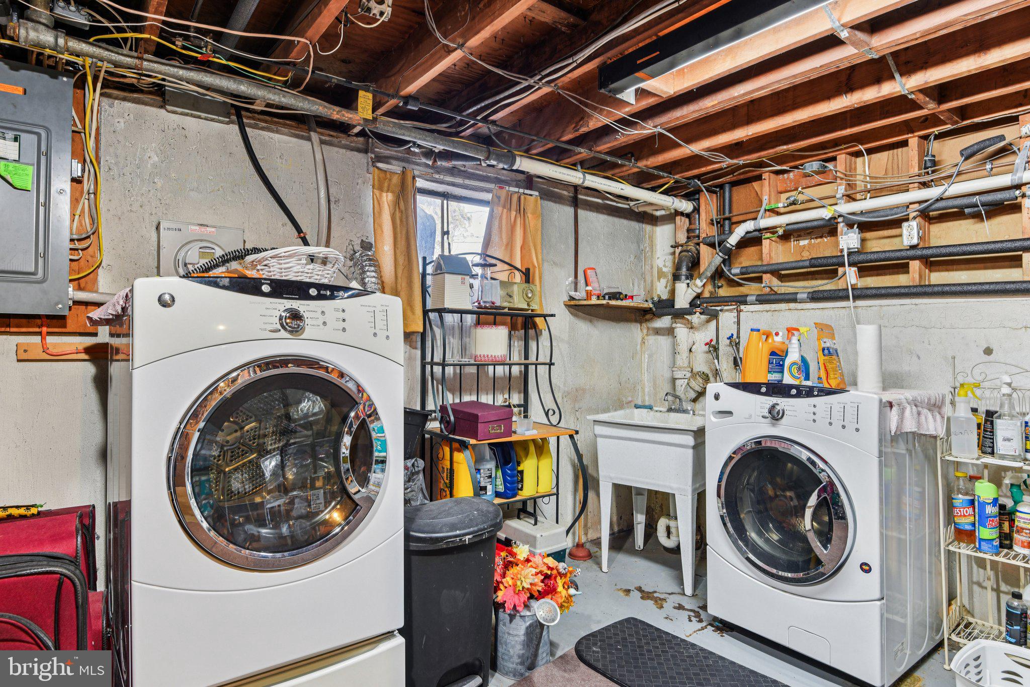 HIGH POINT - Residential