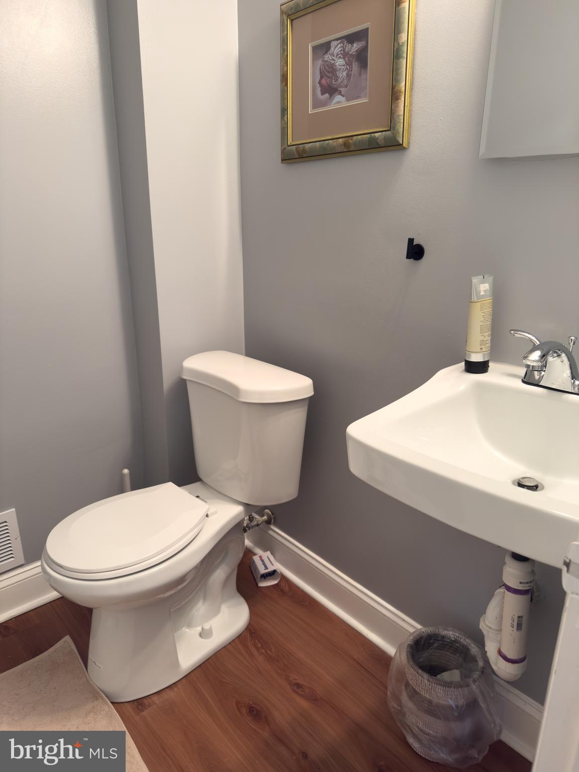 LAYHILL SOUTH - Residential Lease