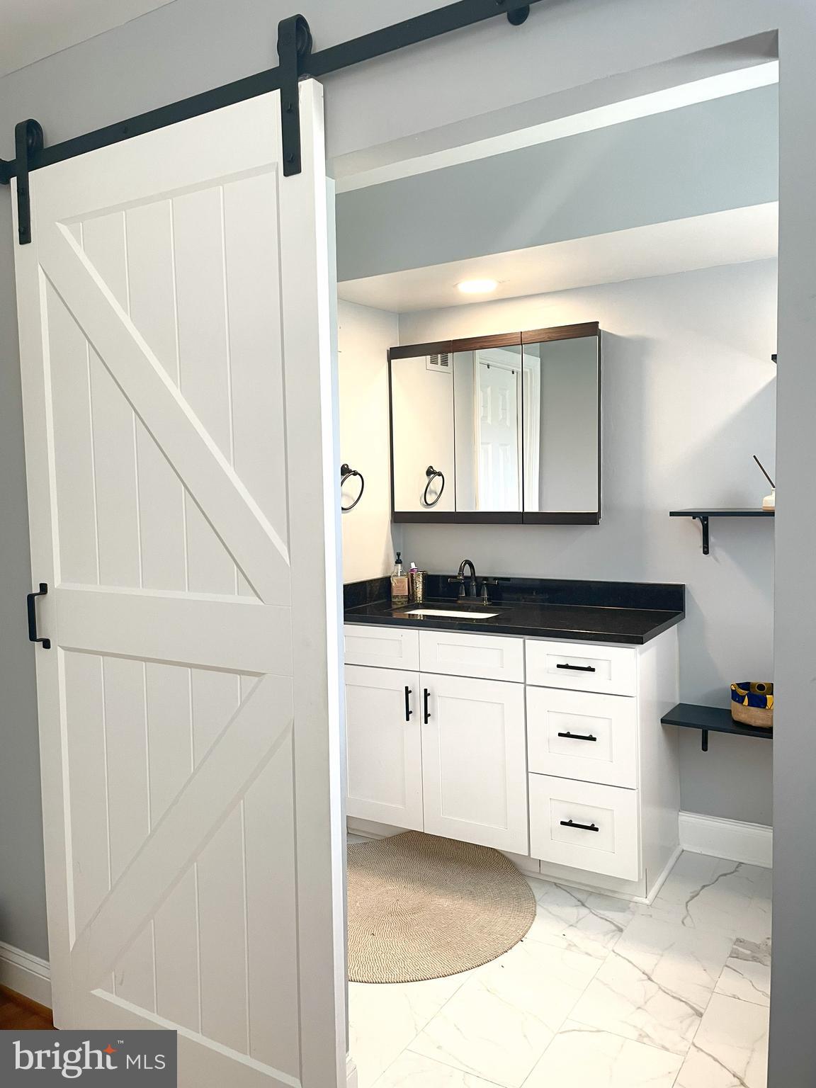 LAYHILL SOUTH - Residential Lease