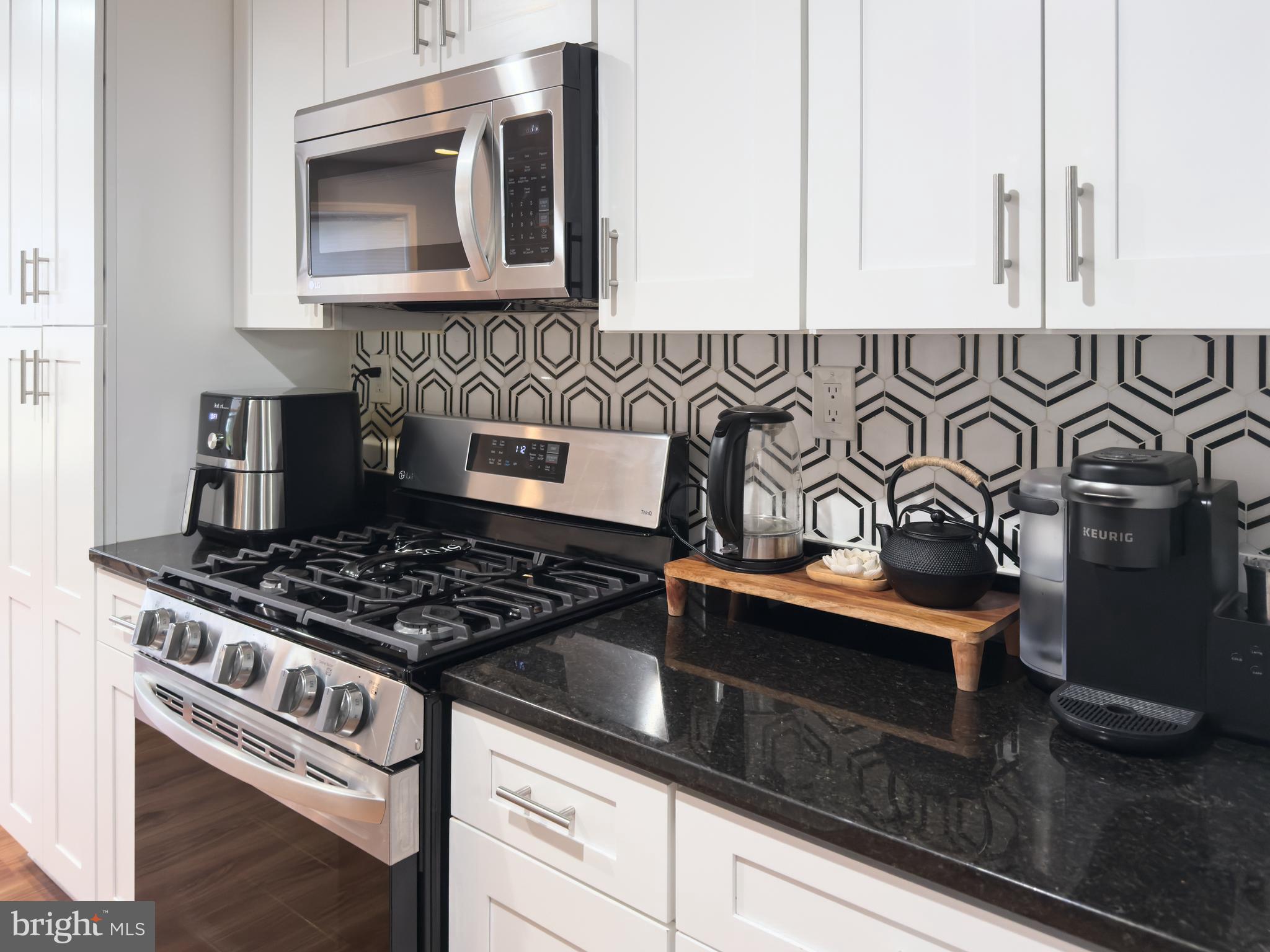 LAYHILL SOUTH - Residential Lease