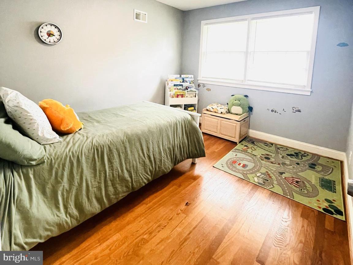 LAYHILL SOUTH - Residential Lease