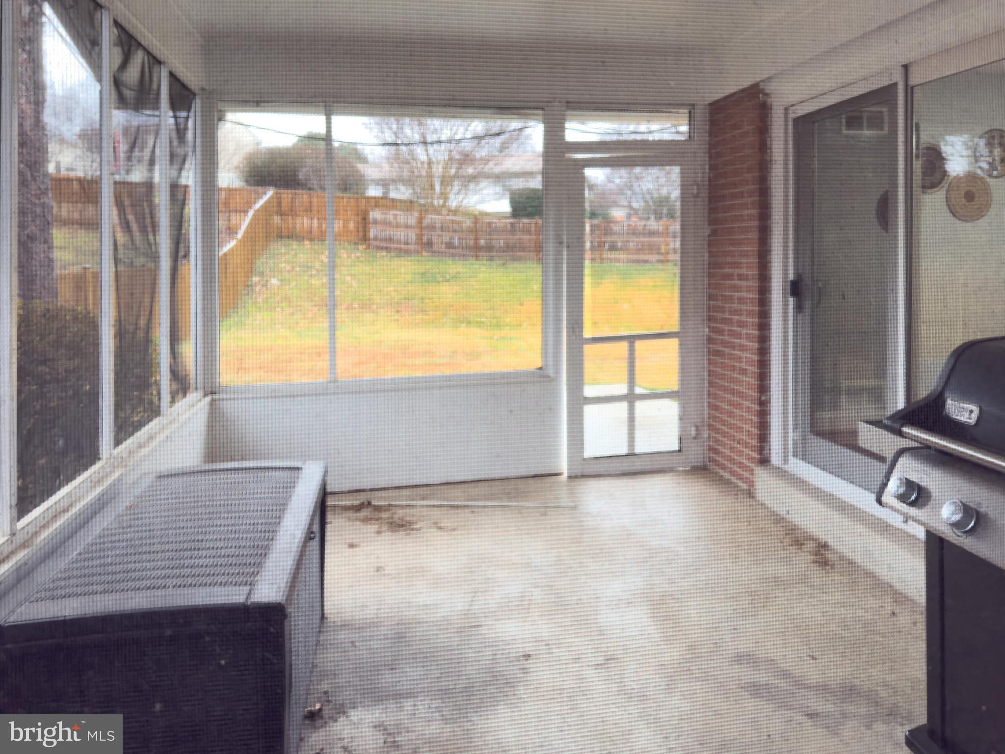 LAYHILL SOUTH - Residential Lease