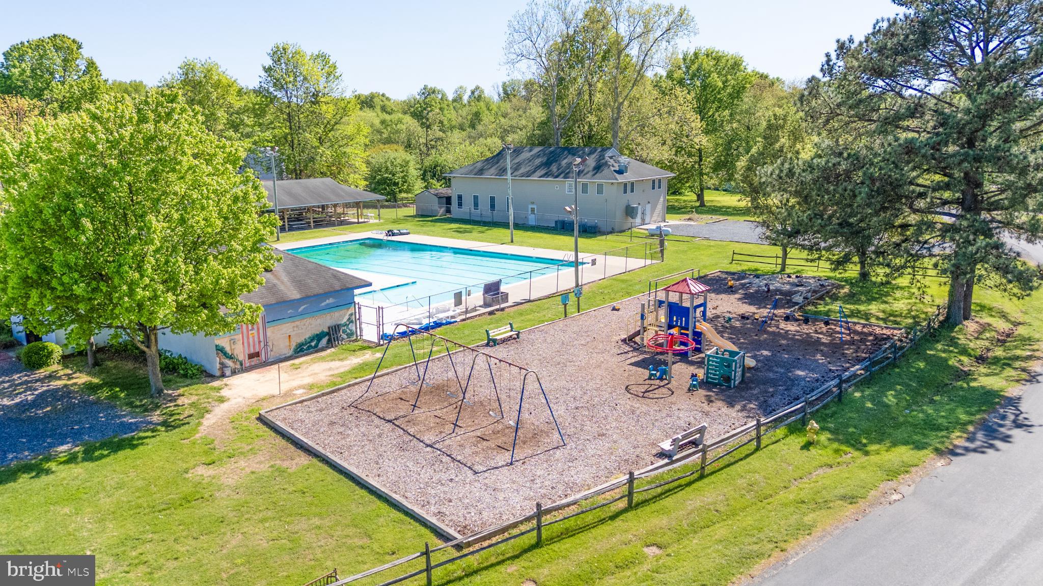 CLOVERFIELDS - Residential