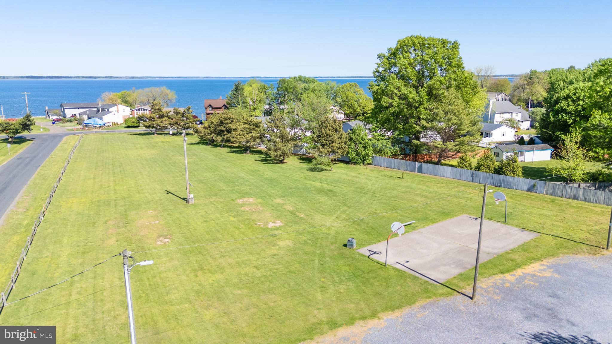 CLOVERFIELDS - Residential