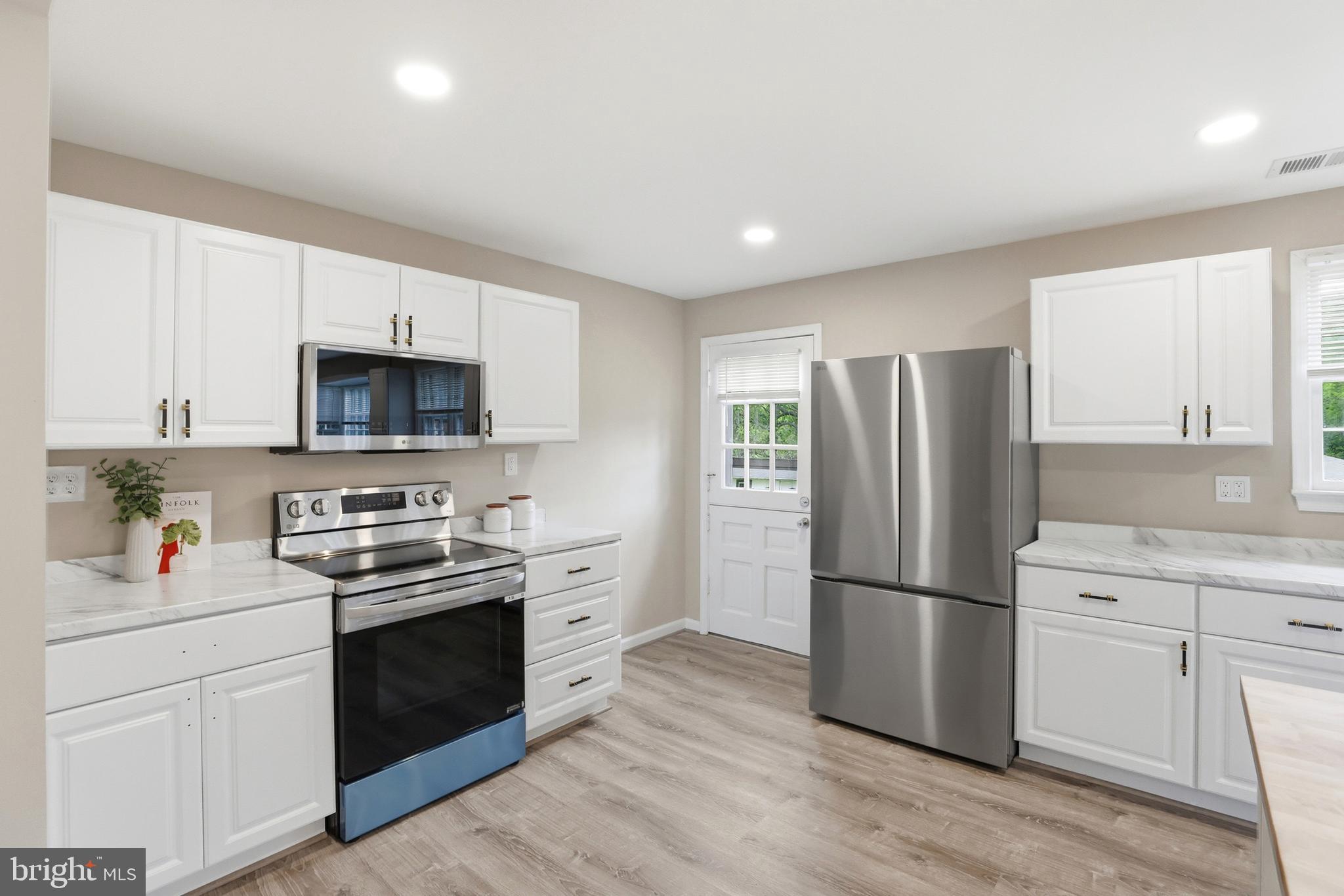 PEACHWOOD - Residential