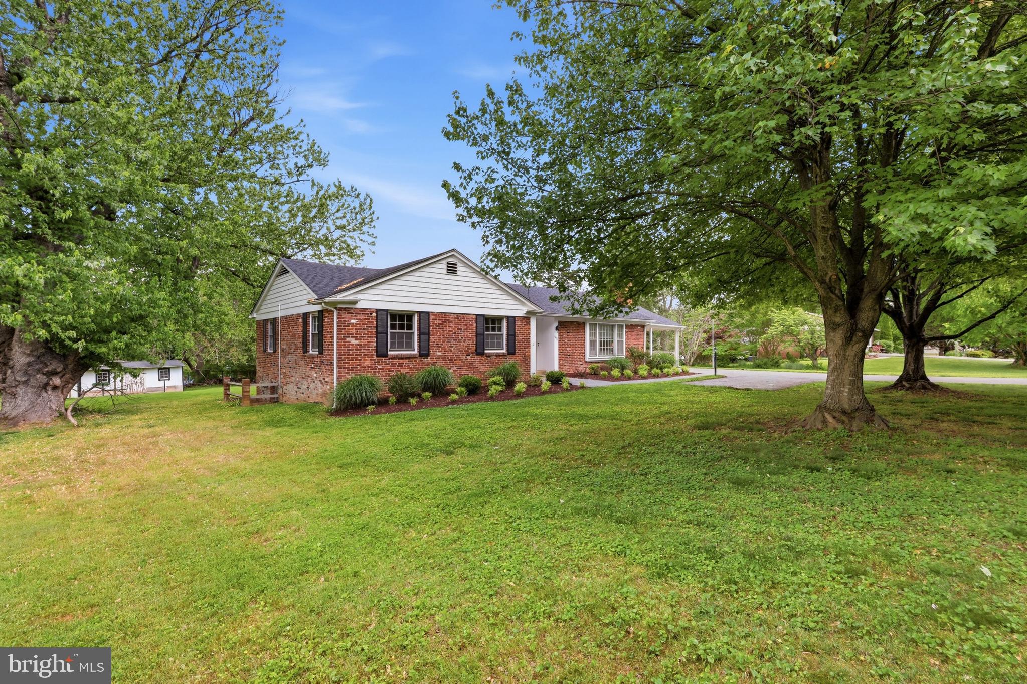 PEACHWOOD - Residential