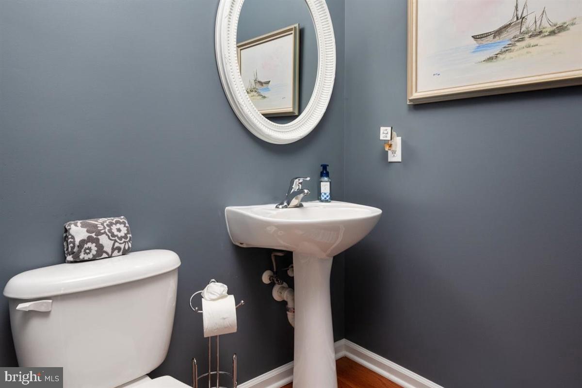 ELLENDALE - Residential Lease