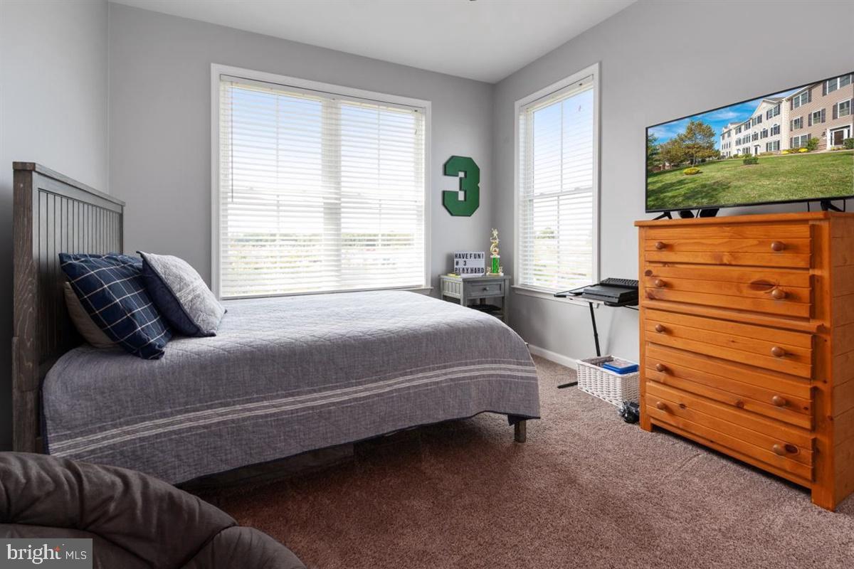 ELLENDALE - Residential Lease