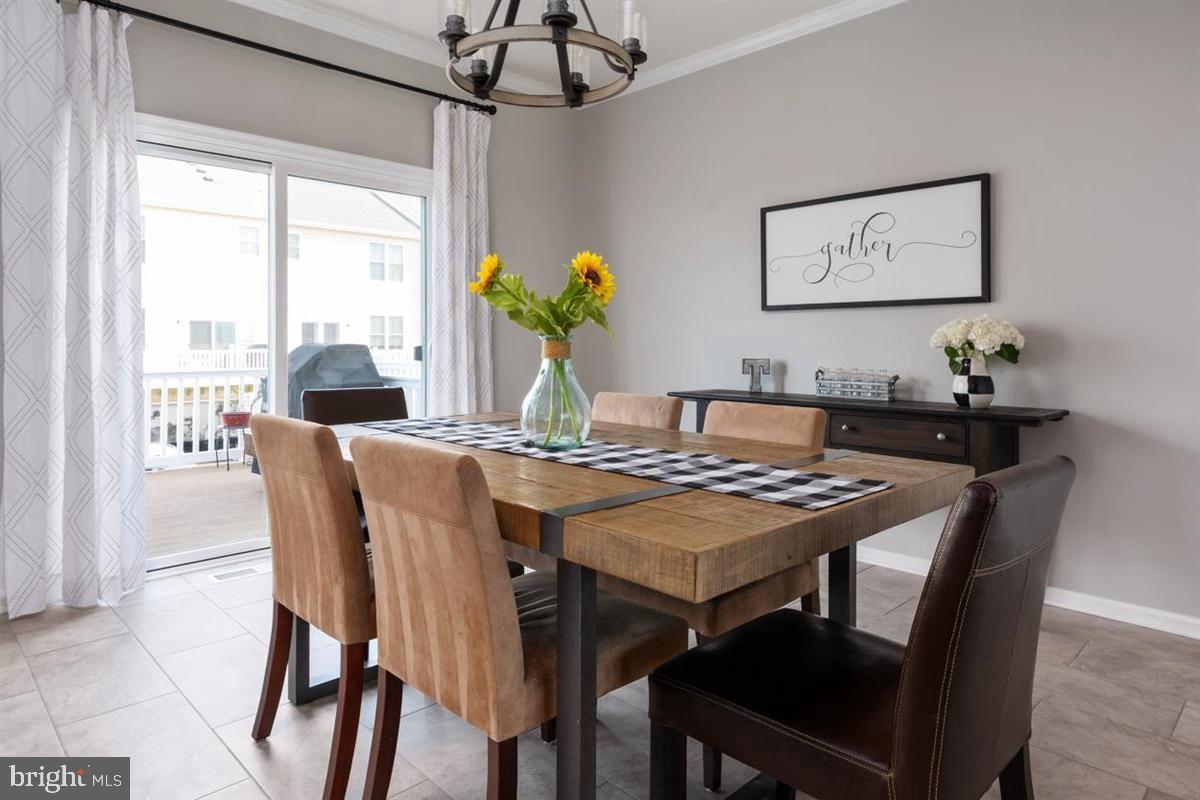 ELLENDALE - Residential Lease