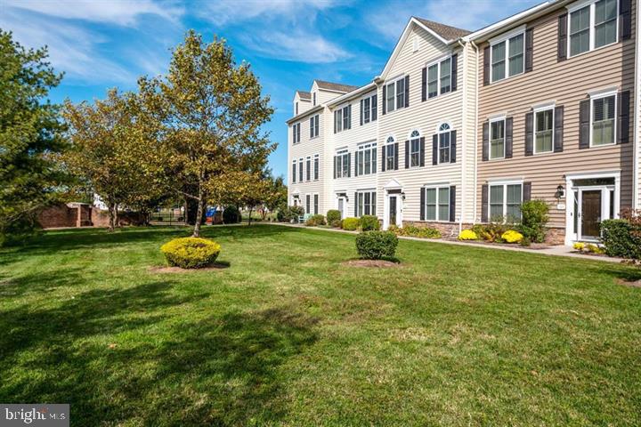 ELLENDALE - Residential Lease