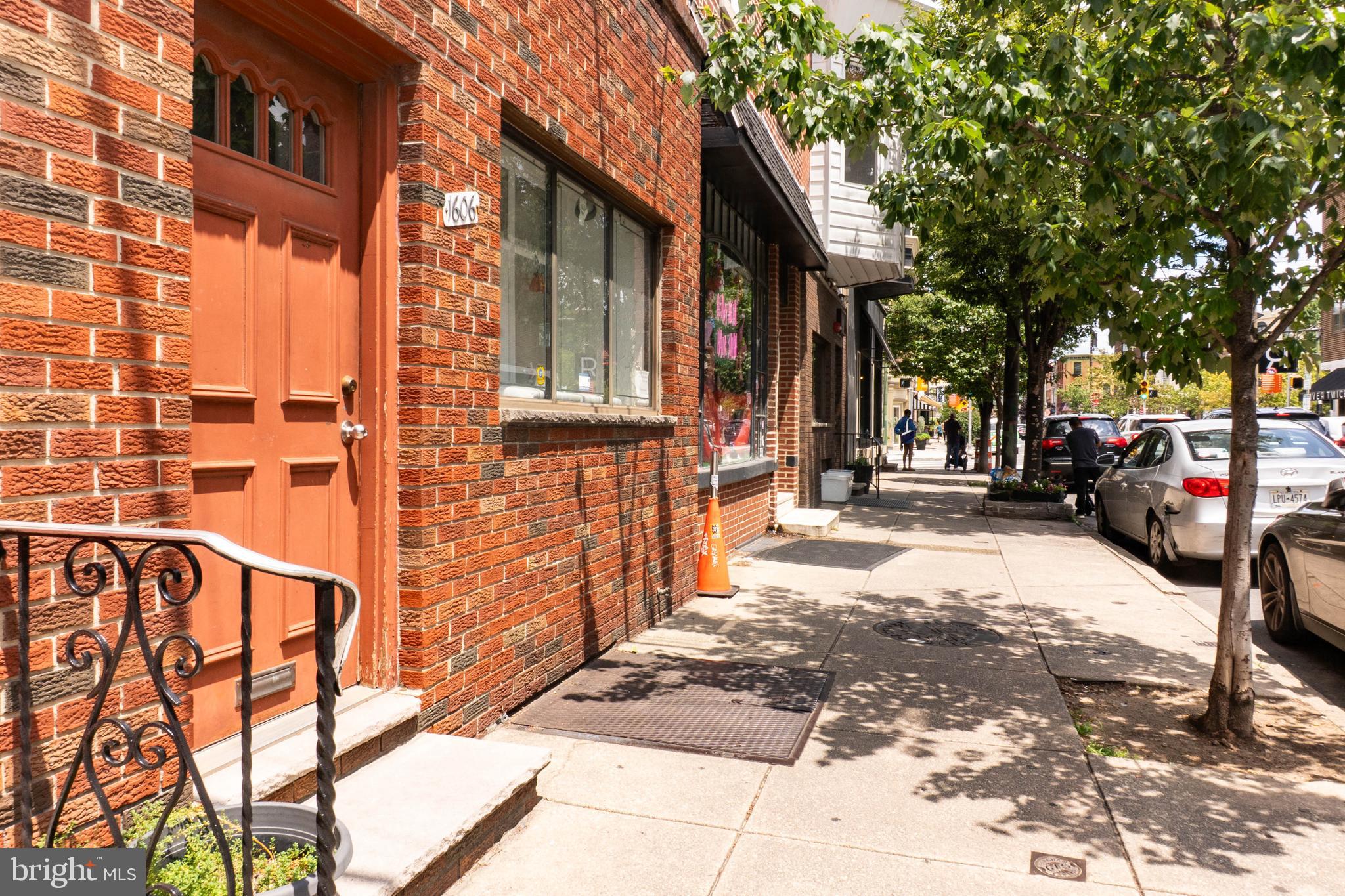 1606 E PASSYUNK AVENUE