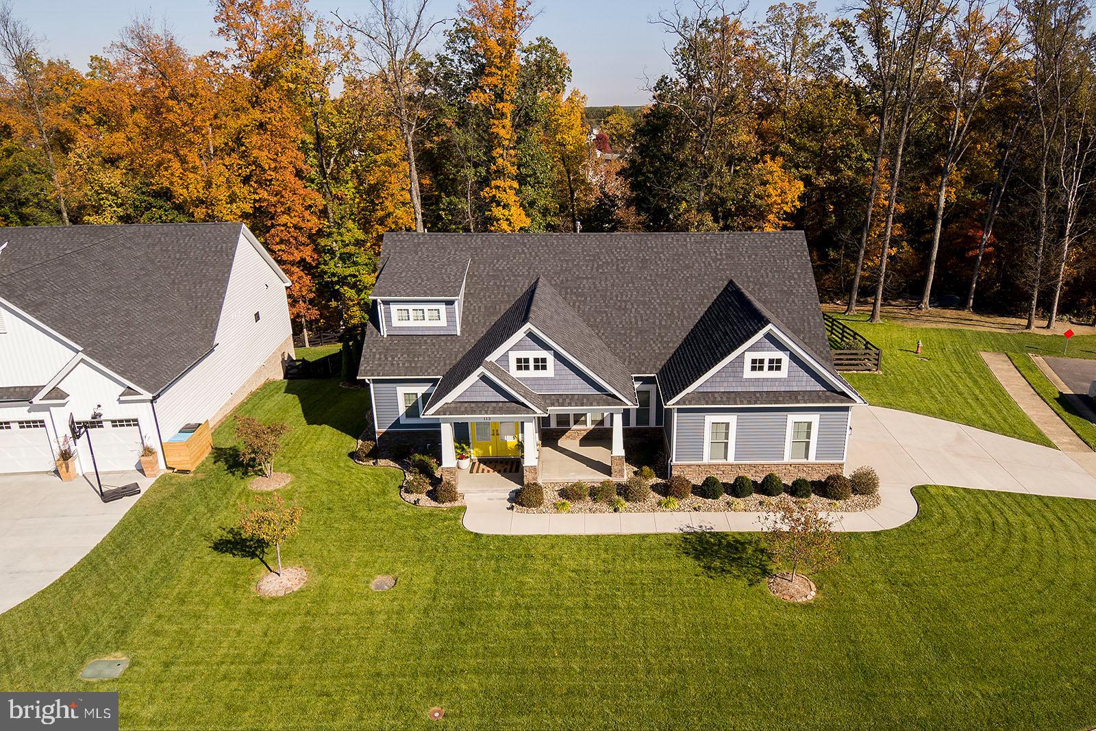 ABRAMS POINTE - Residential