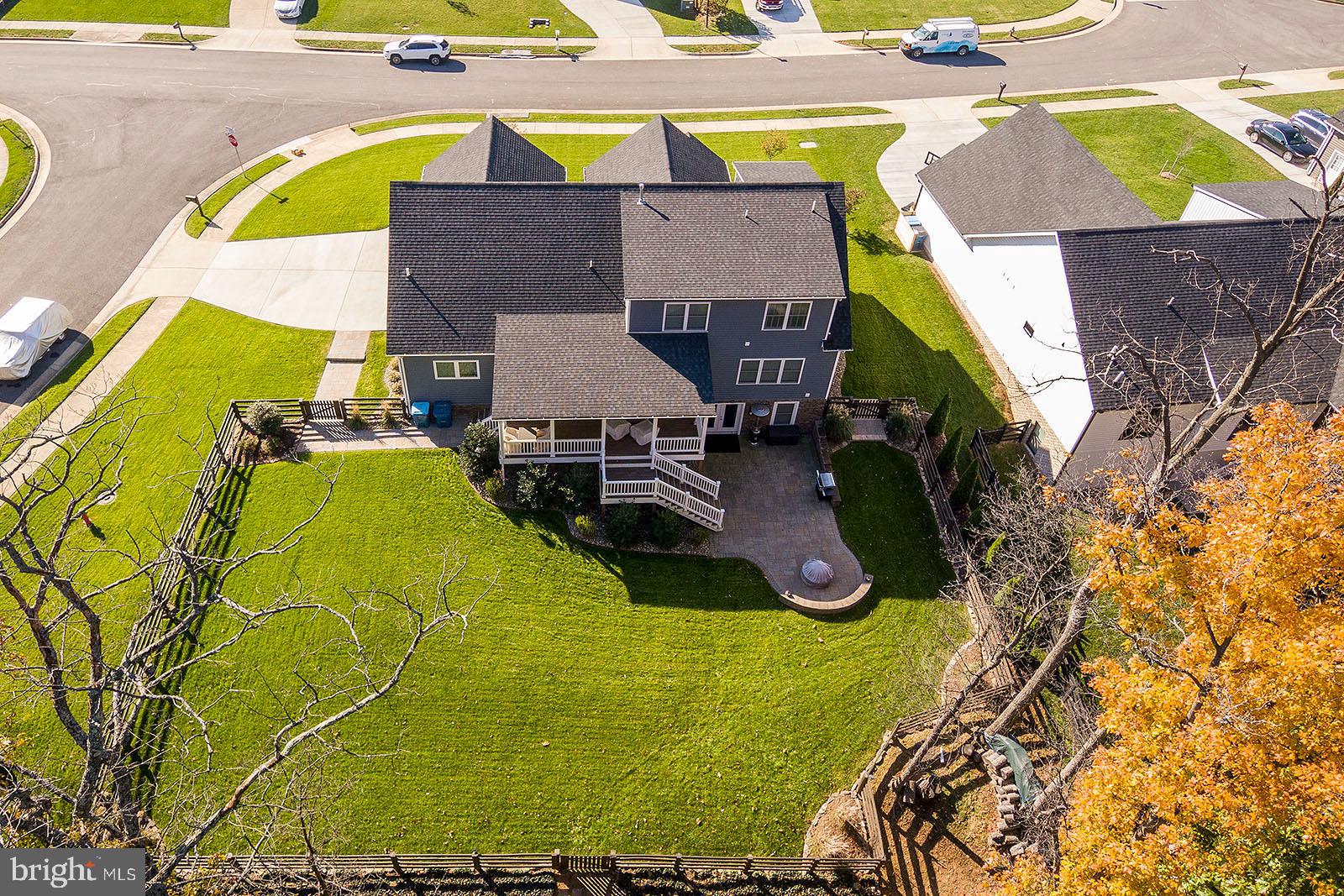 ABRAMS POINTE - Residential