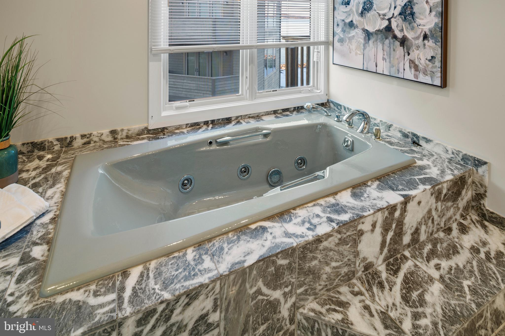 CHESAPEAKE HARBOUR - Residential