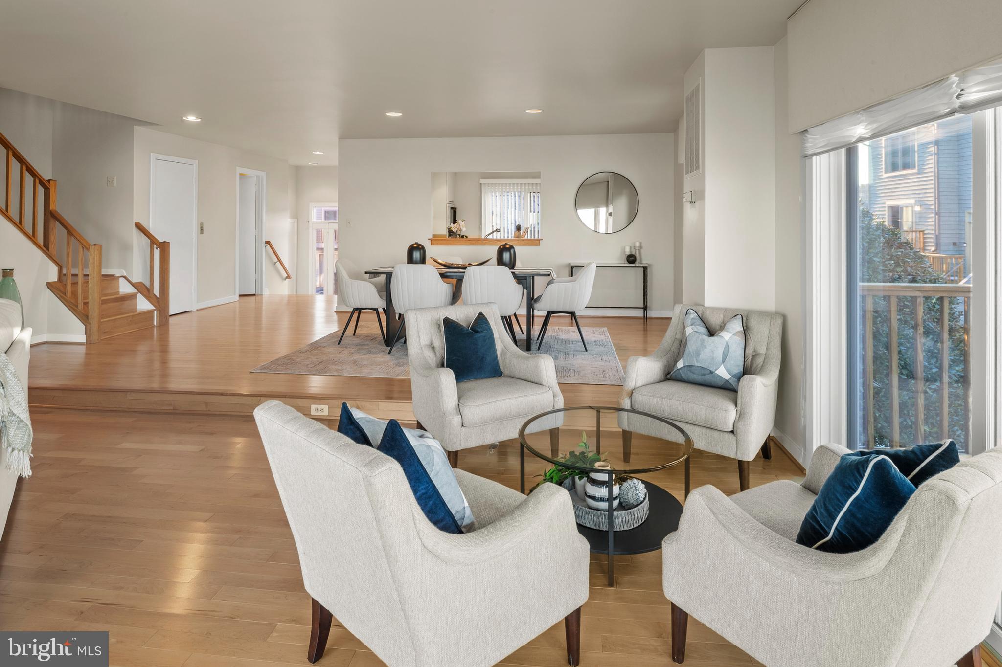 CHESAPEAKE HARBOUR - Residential