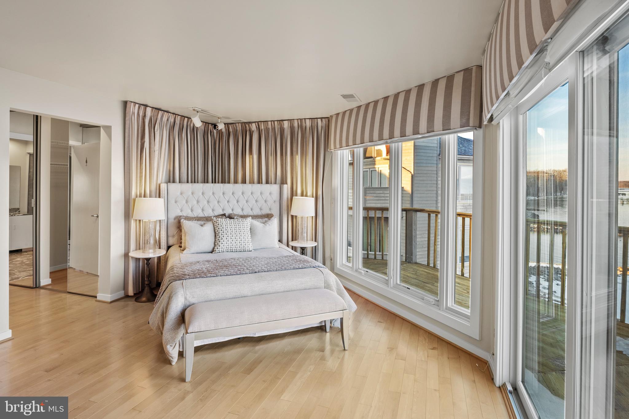 CHESAPEAKE HARBOUR - Residential