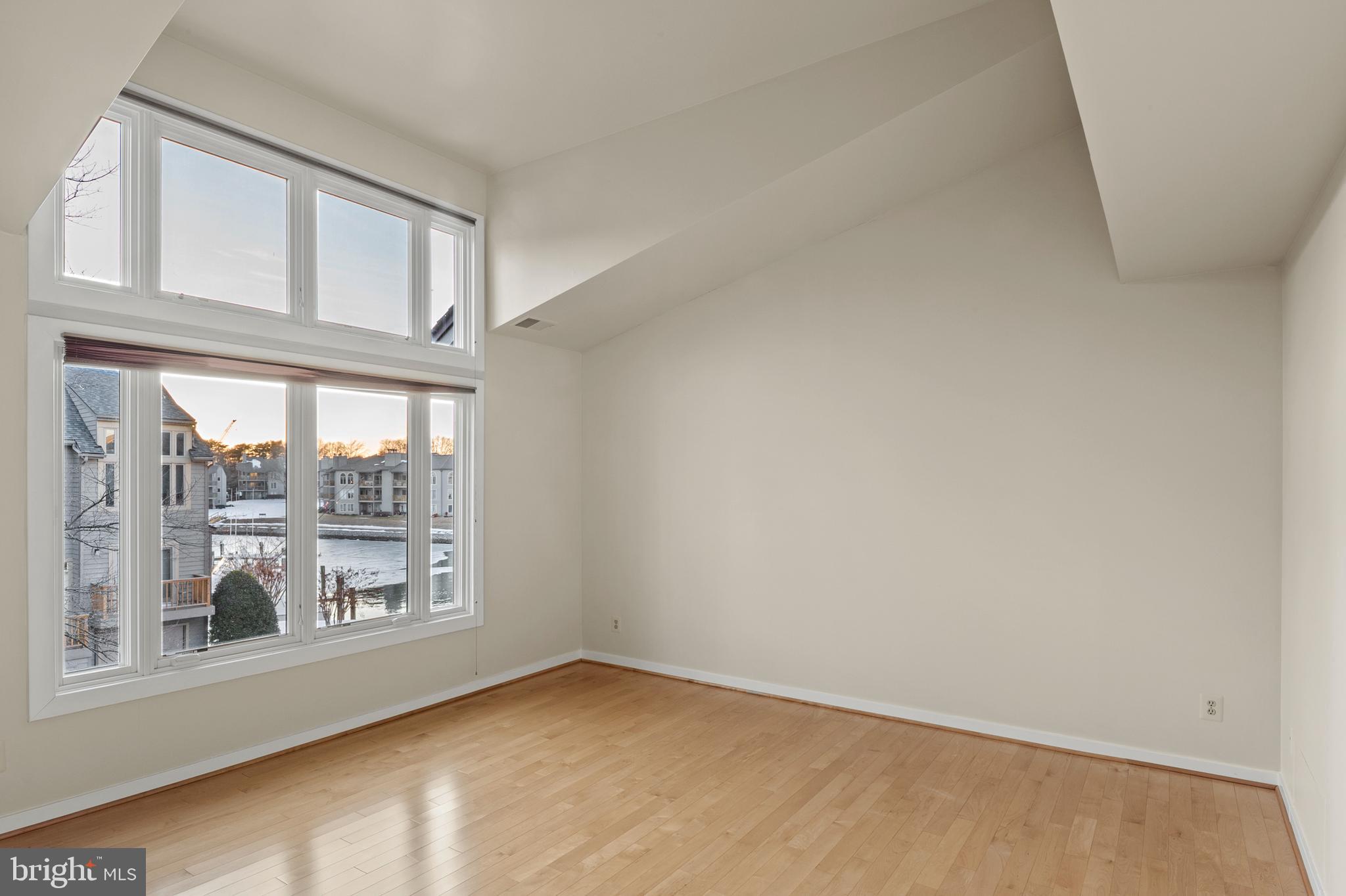 CHESAPEAKE HARBOUR - Residential