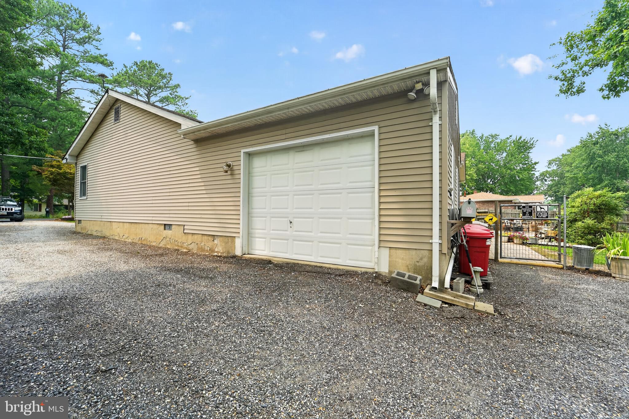 407 SAWMILL LANE