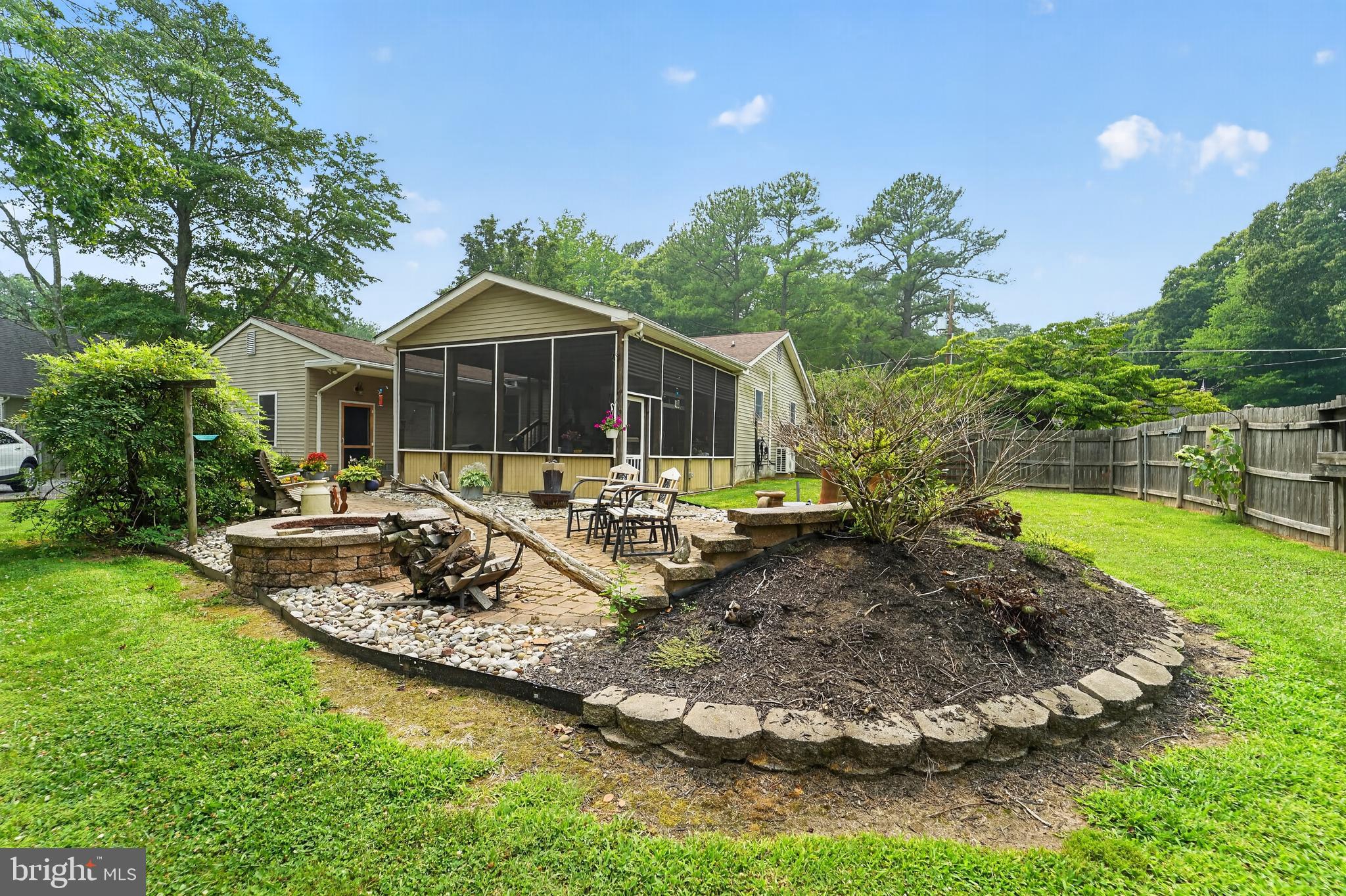 407 SAWMILL LANE