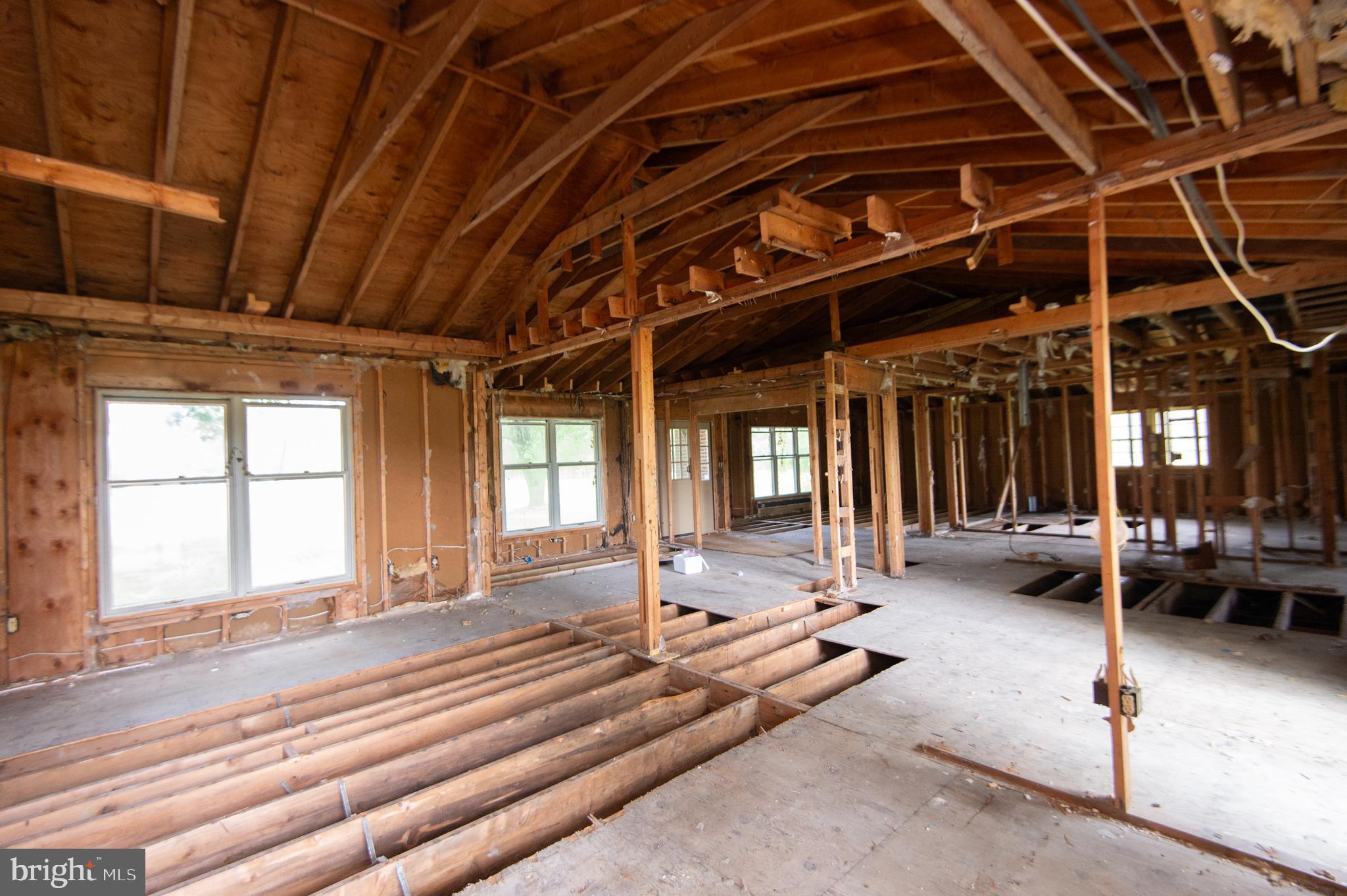 NECK DISTRICT - Residential