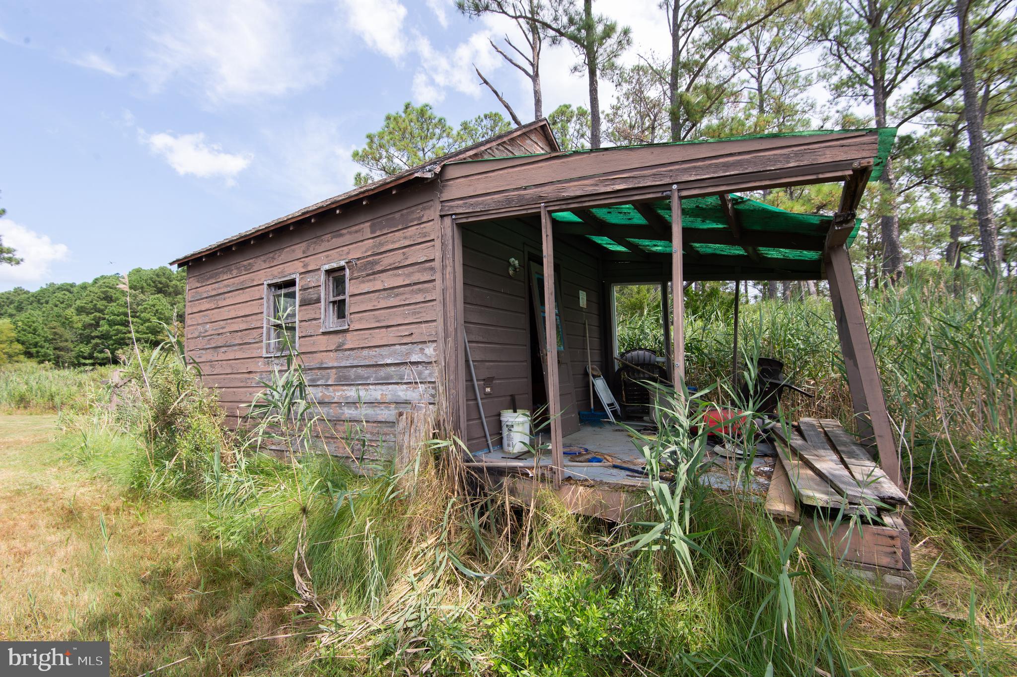 NECK DISTRICT - Residential