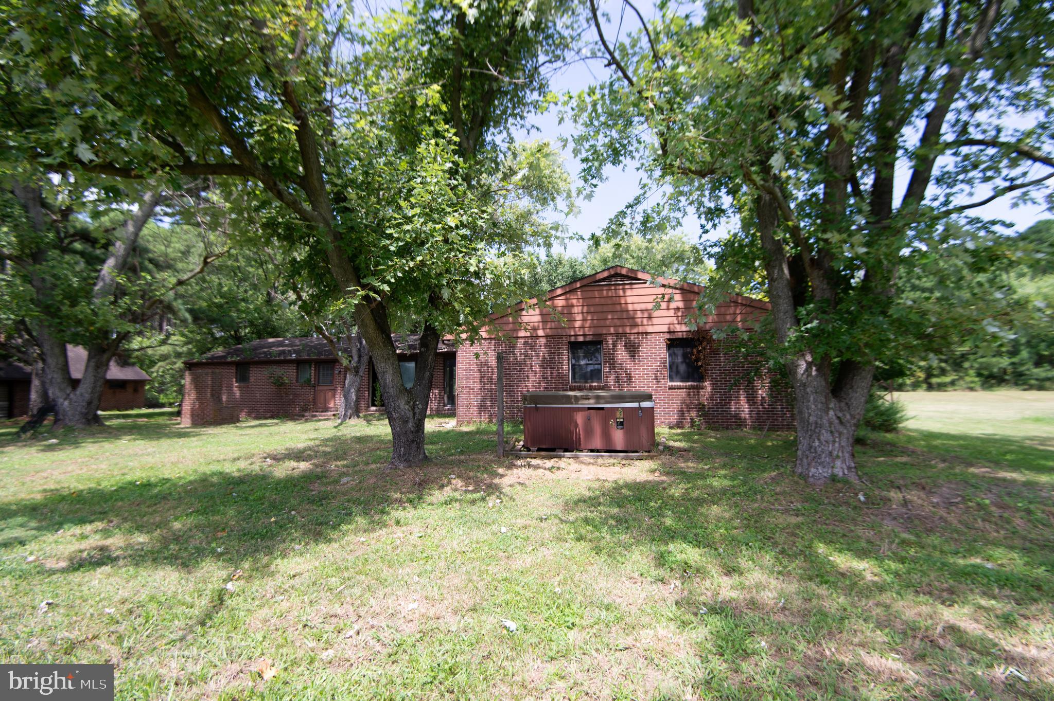 NECK DISTRICT - Residential