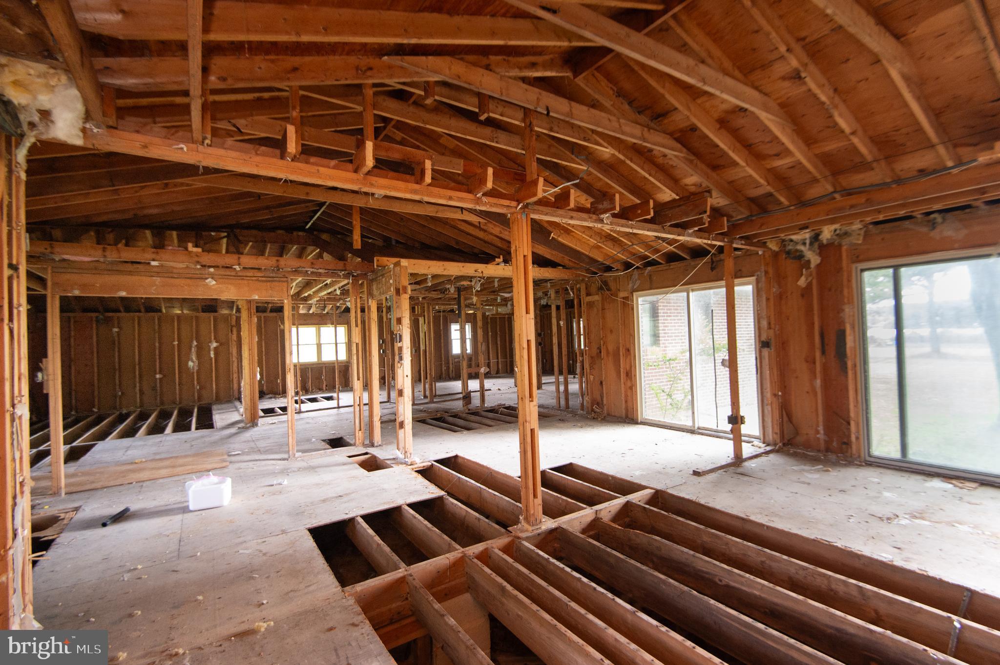 NECK DISTRICT - Residential