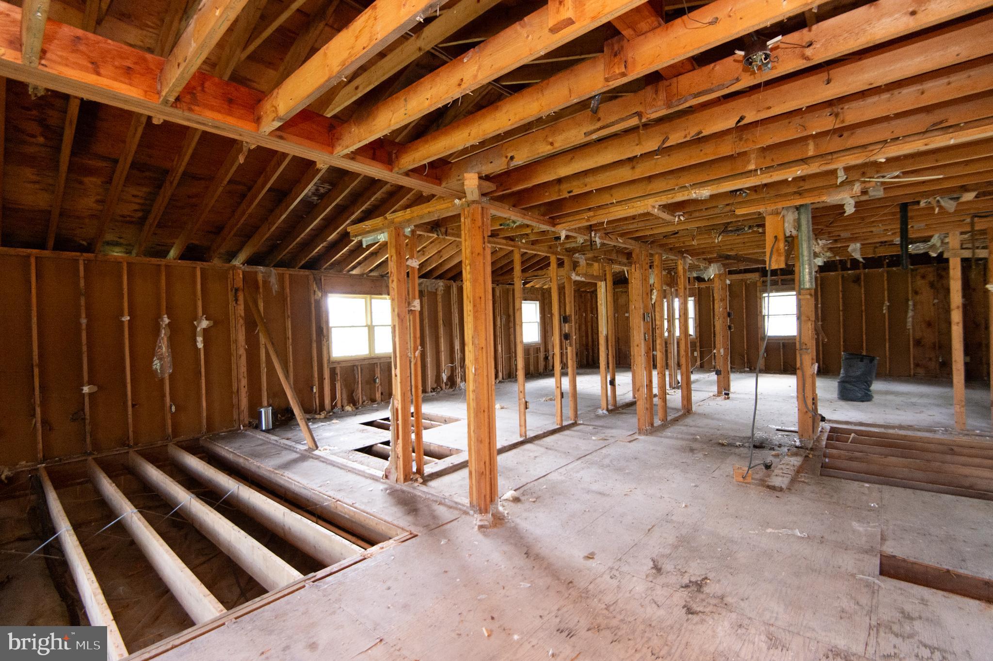 NECK DISTRICT - Residential