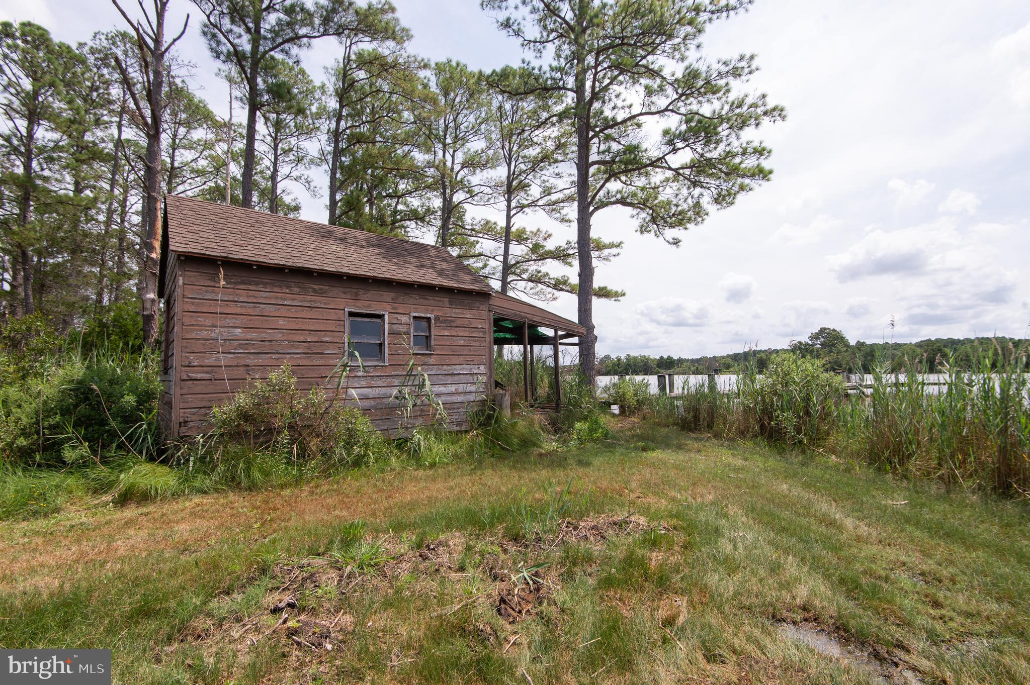 NECK DISTRICT - Residential