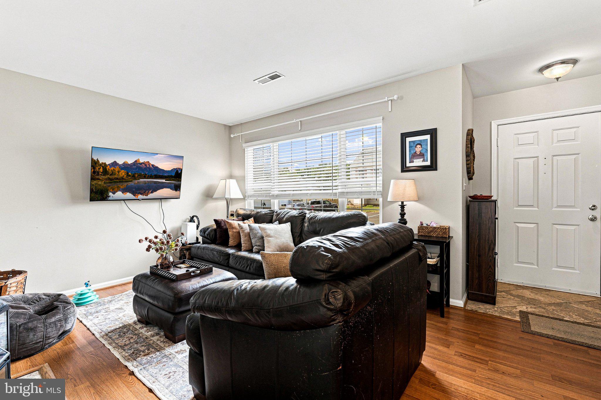 208 HERITAGE COMMONS DRIVE