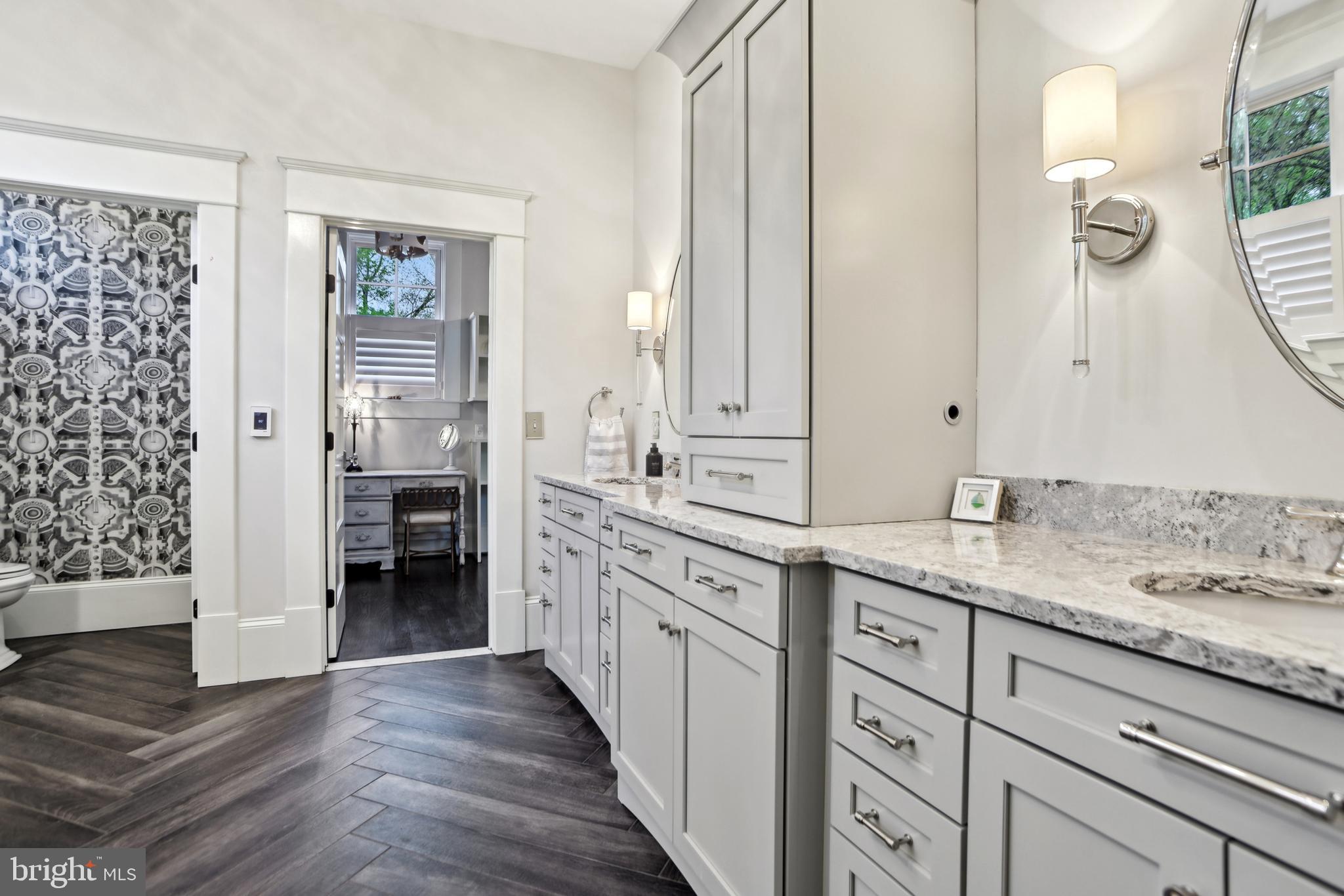 COUNTRY CLUB PARK - Residential